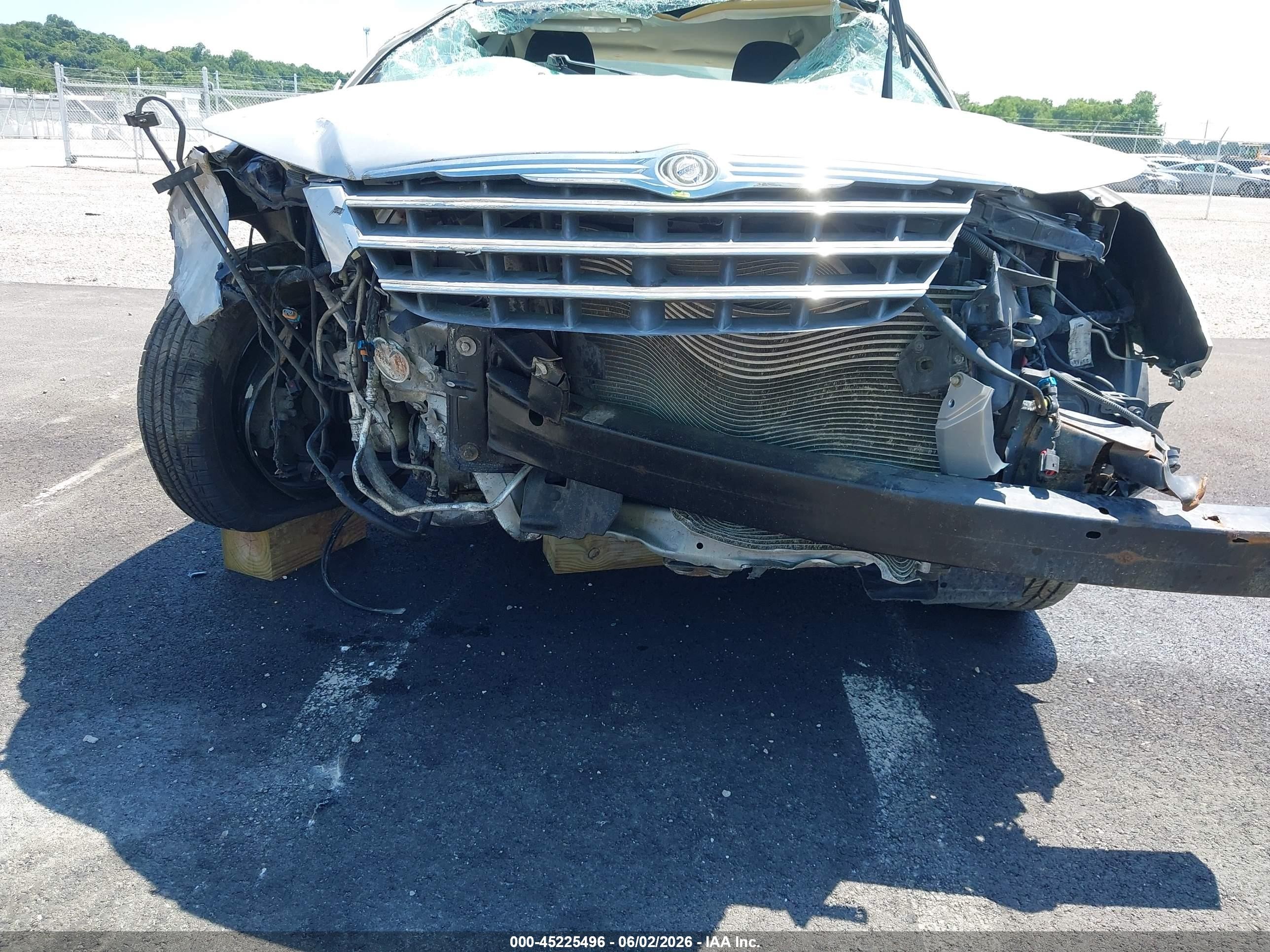 2010 Chrysler Sebring Touring Silver vin: 1C3CC4FBXAN170864