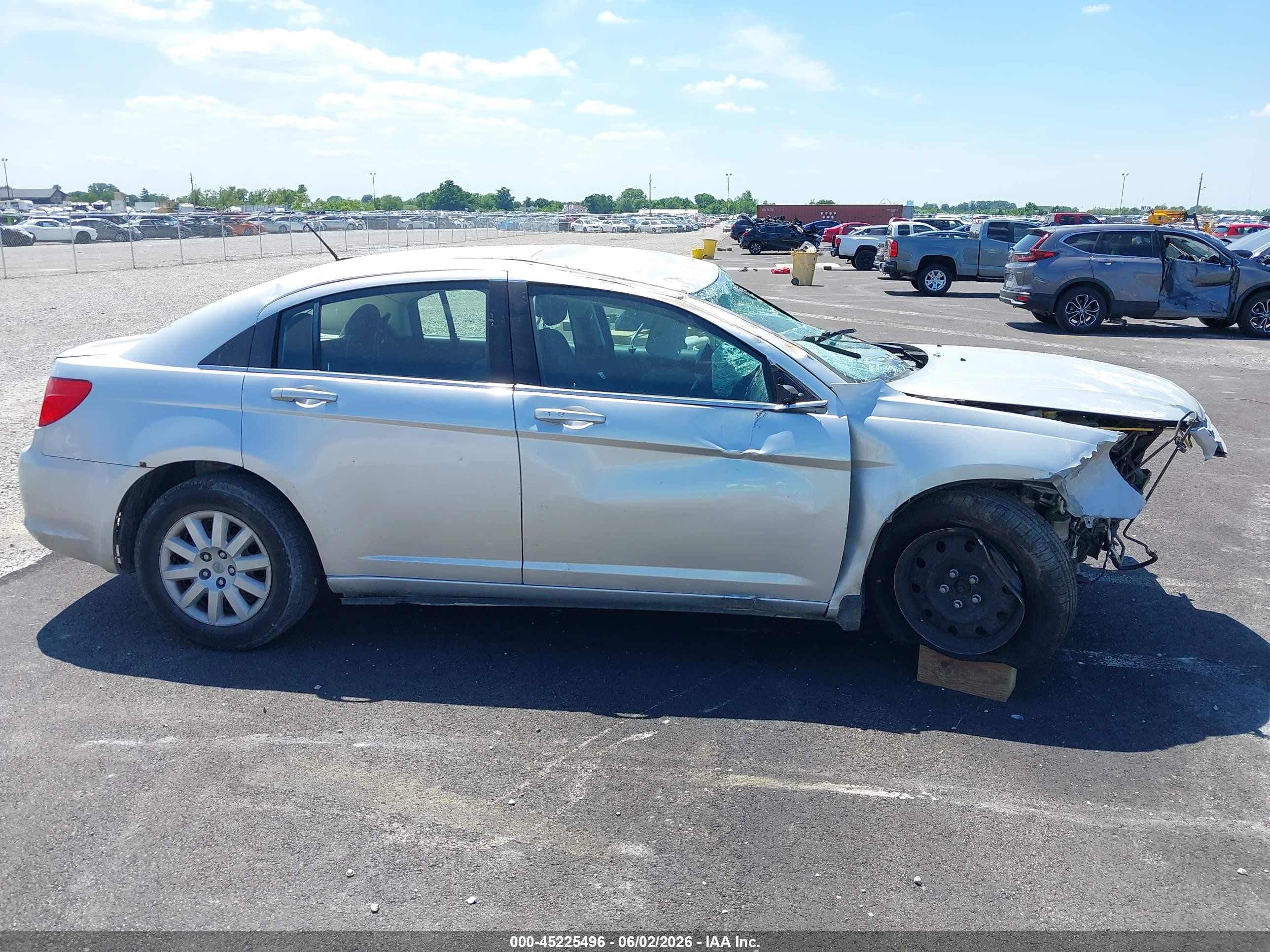 2010 Chrysler Sebring Touring Silver vin: 1C3CC4FBXAN170864