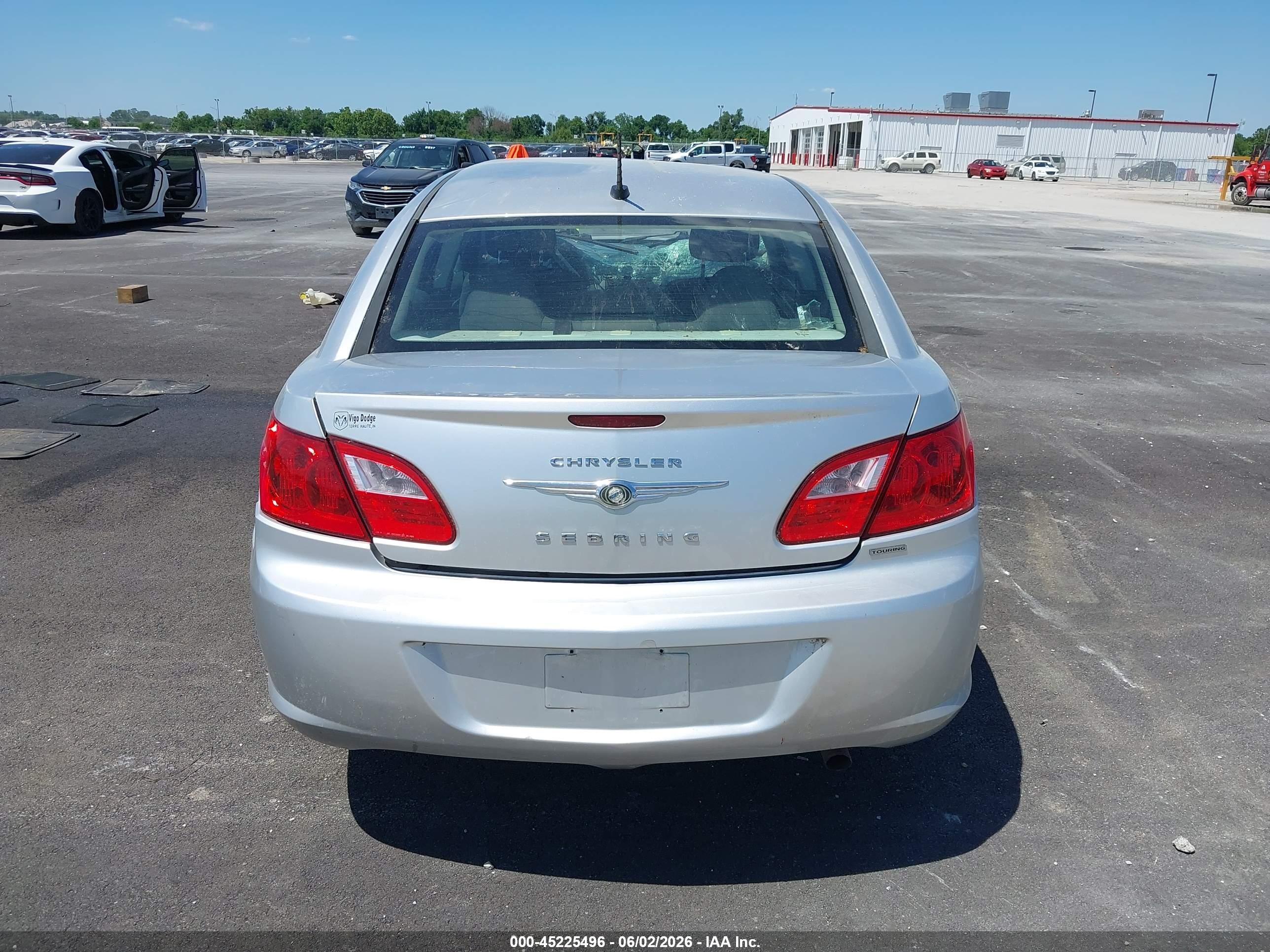 2010 Chrysler Sebring Touring Silver vin: 1C3CC4FBXAN170864