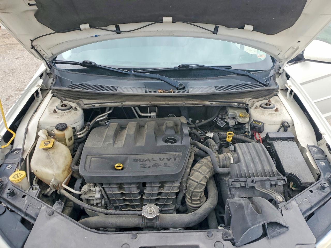2010 Chrysler Sebring Limited Белый vin: 1C3CC5FB3AN147884