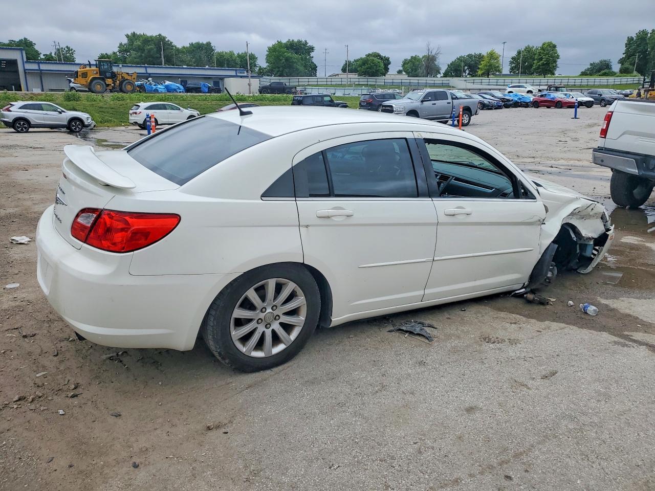 2010 Chrysler Sebring Limited Белый vin: 1C3CC5FB3AN147884