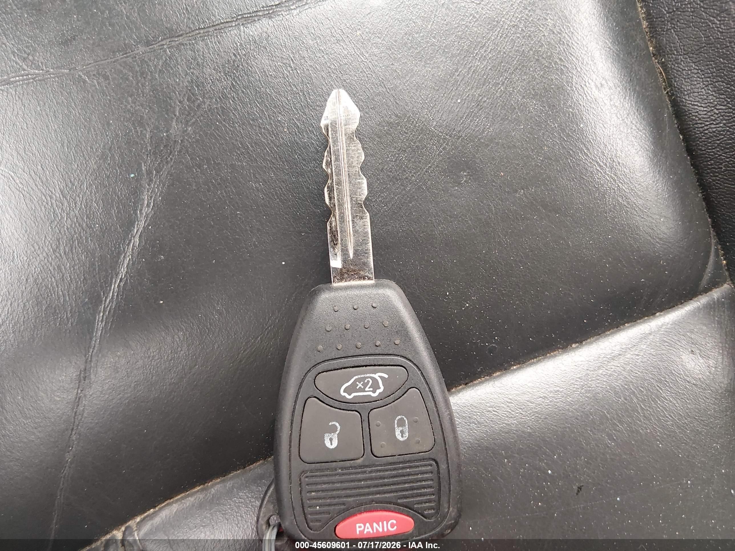 2010 Chrysler Sebring Limited Белый vin: 1C3CC5FB4AN162927