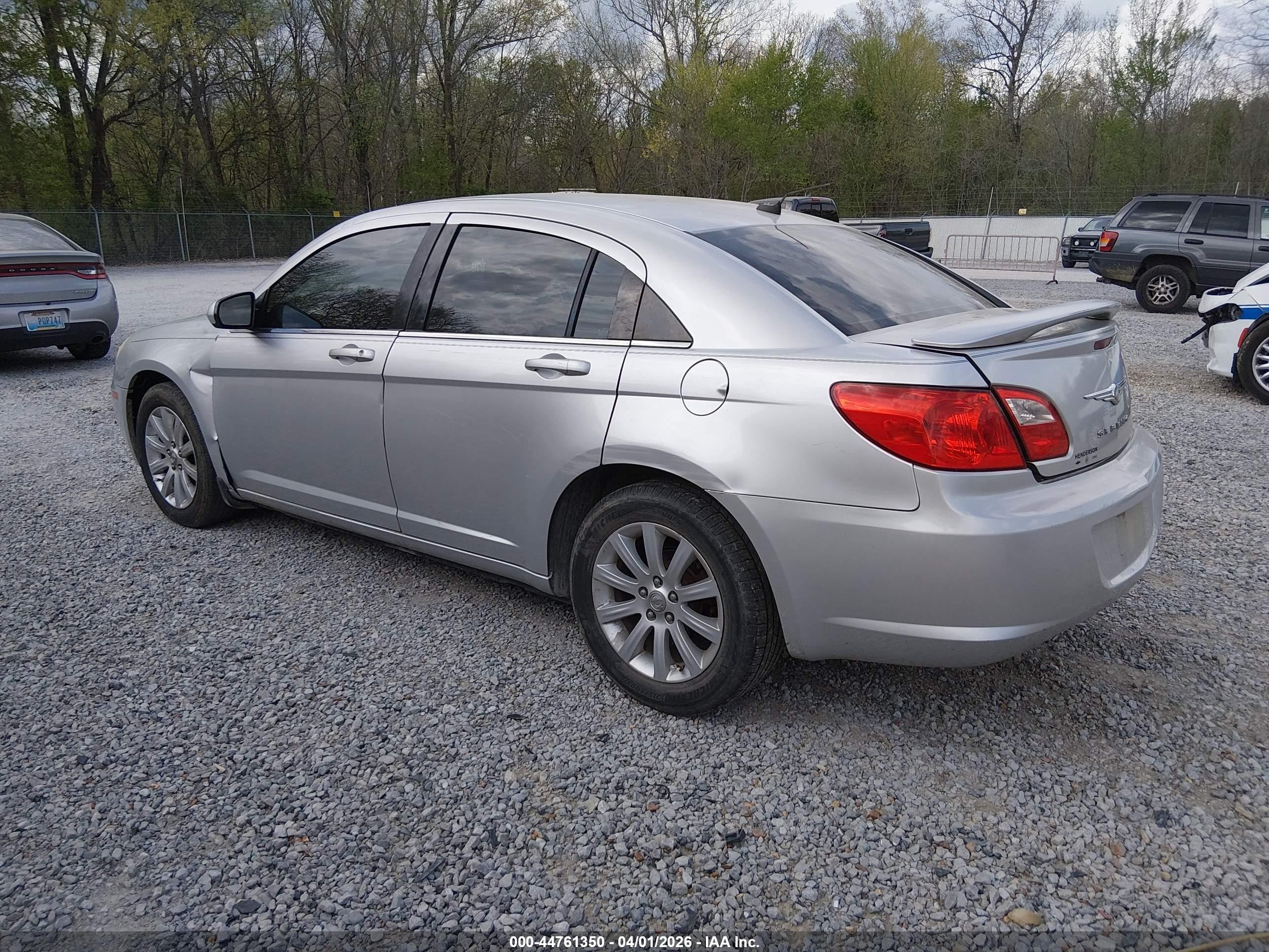 2010 Chrysler Sebring Limited Silver vin: 1C3CC5FB6AN187876