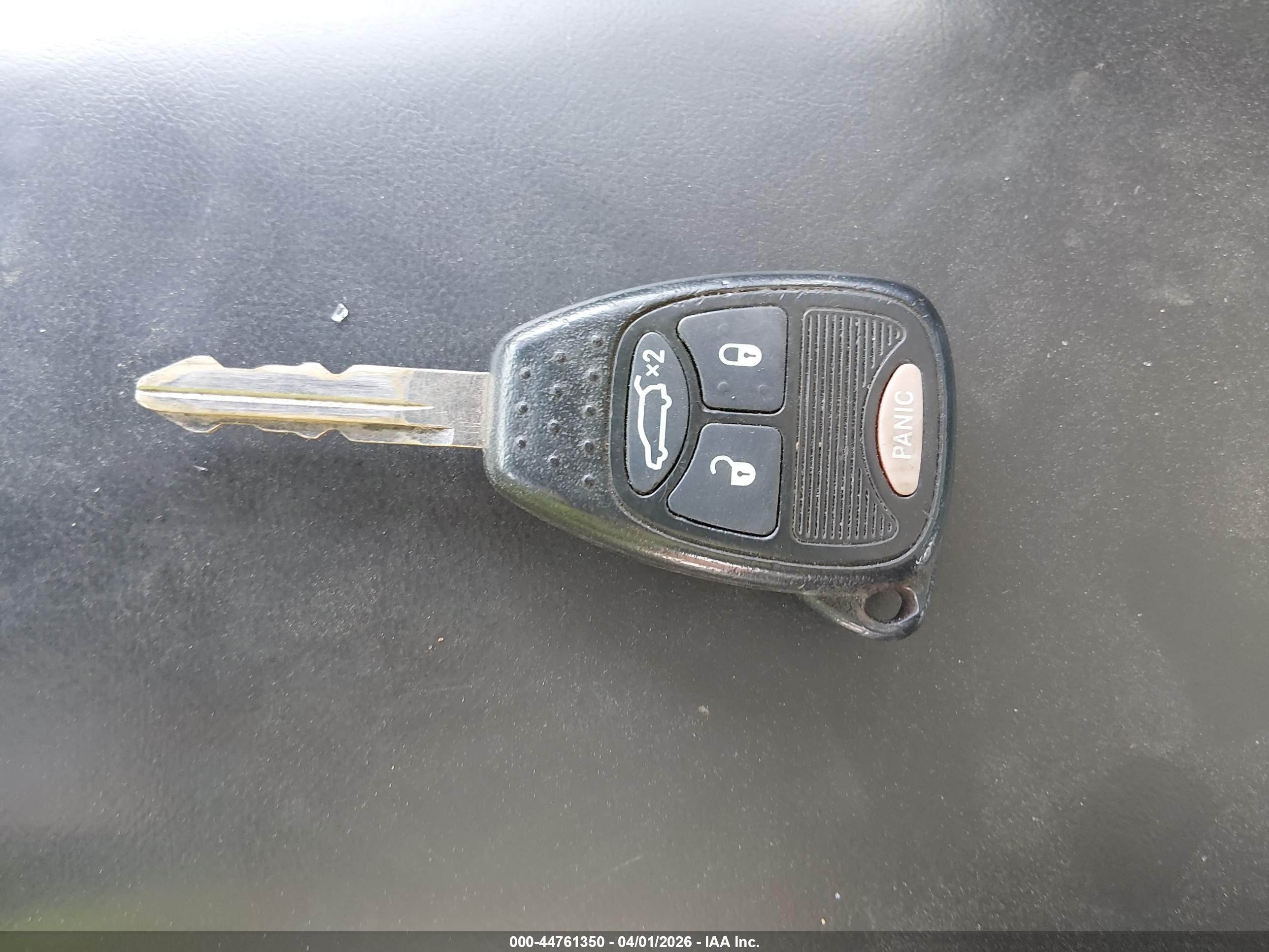2010 Chrysler Sebring Limited Silver vin: 1C3CC5FB6AN187876