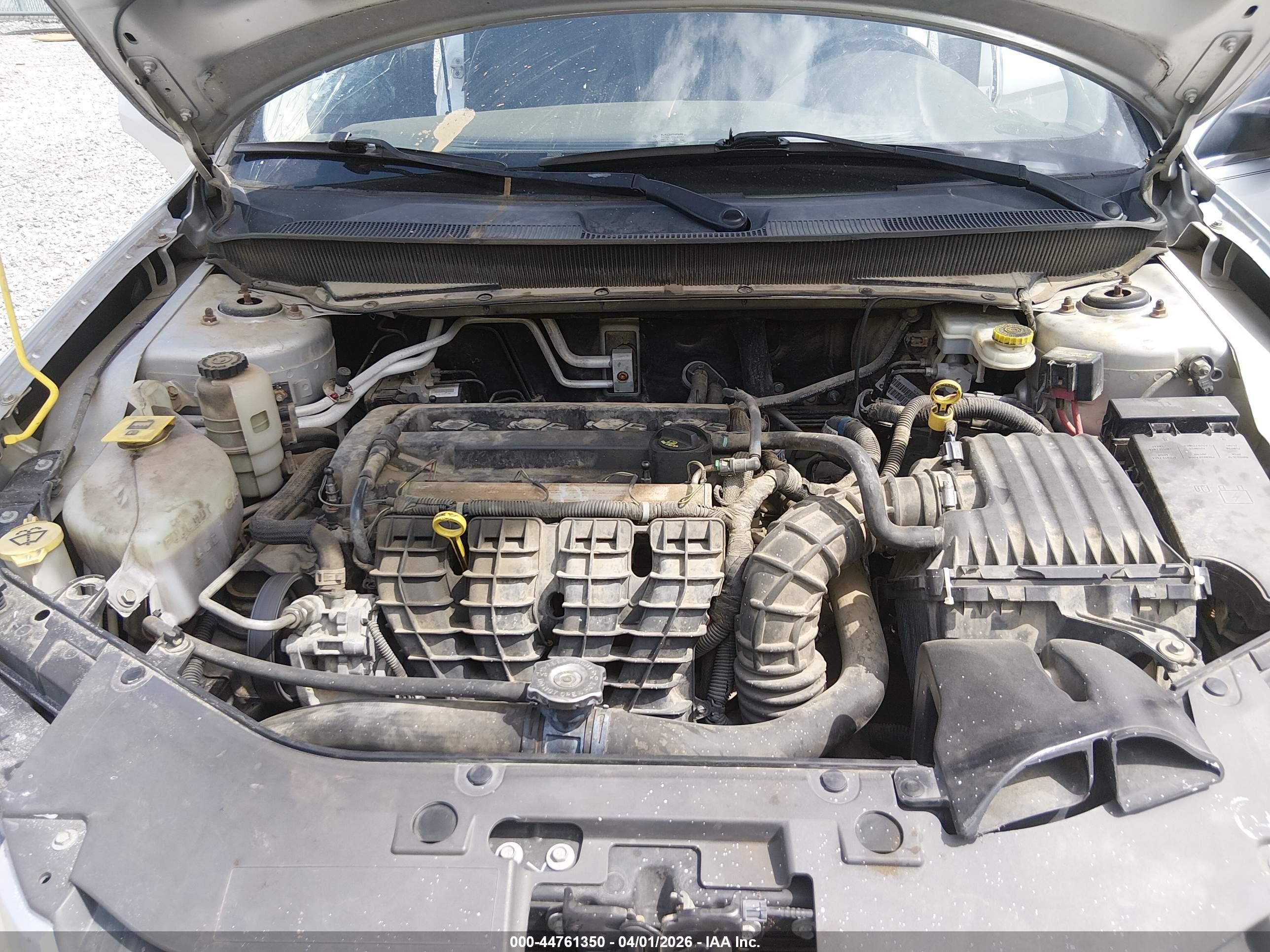 2010 Chrysler Sebring Limited Silver vin: 1C3CC5FB6AN187876