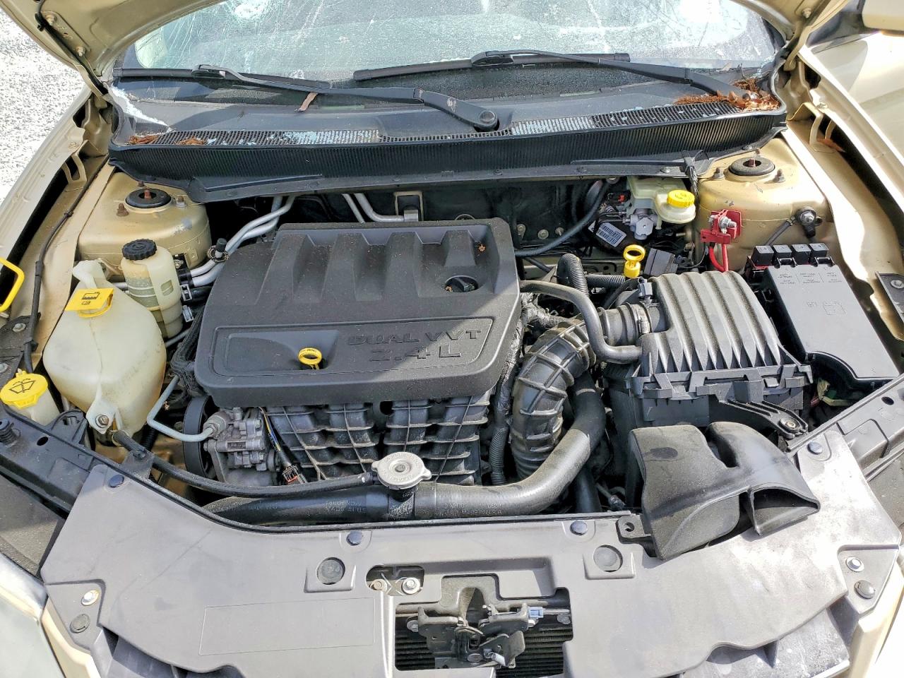 2010 Chrysler Sebring Limited Gold vin: 1C3CC5FB9AN148408