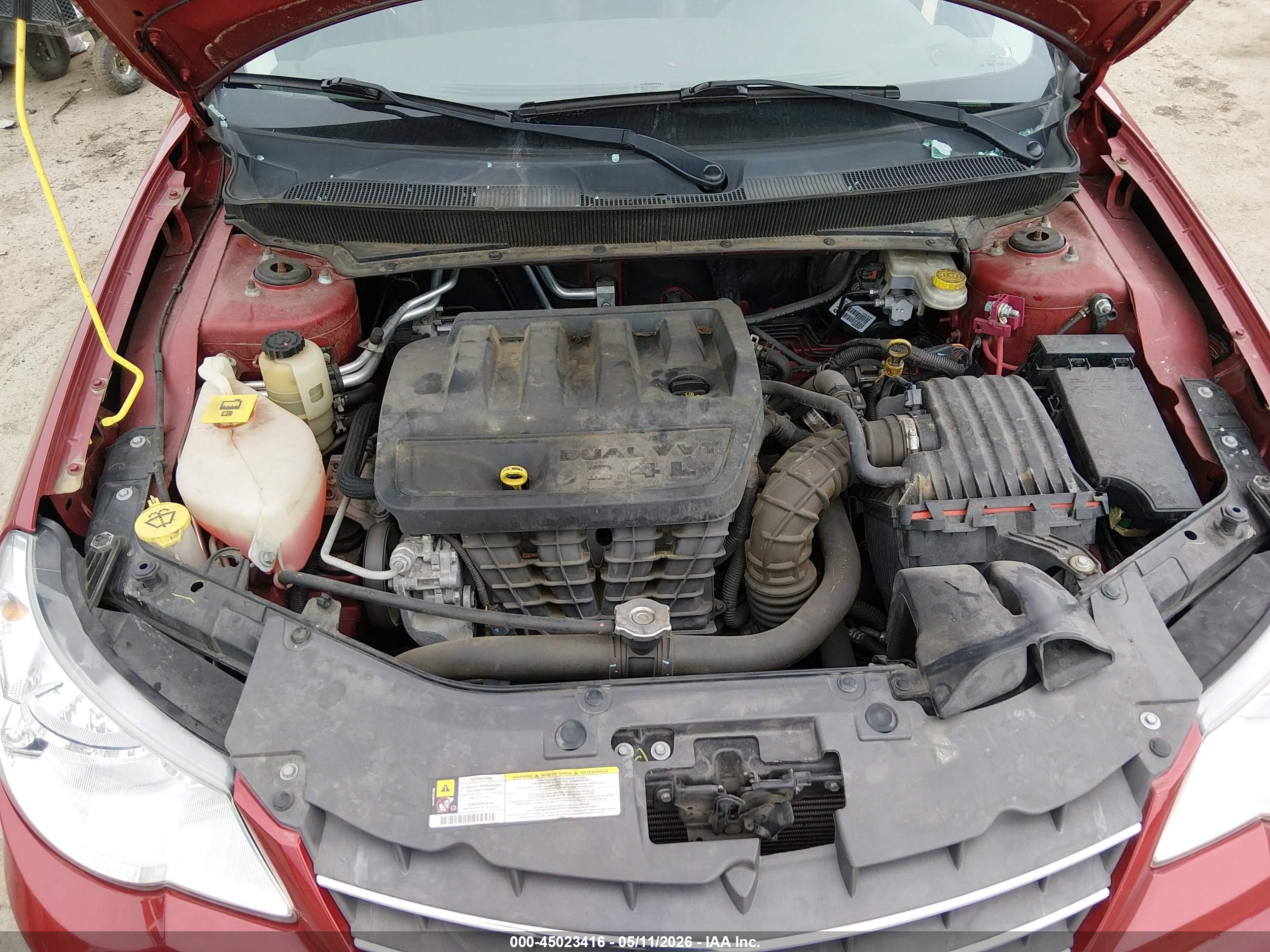 2010 Chrysler Sebring Limited Red vin: 1C3CC5FB9AN166360
