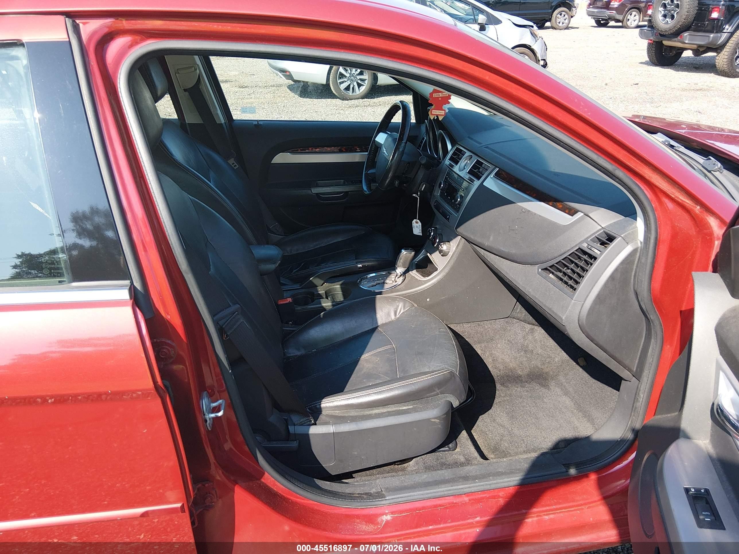 2010 Chrysler Sebring Limited Red vin: 1C3CC5FD3AN134702