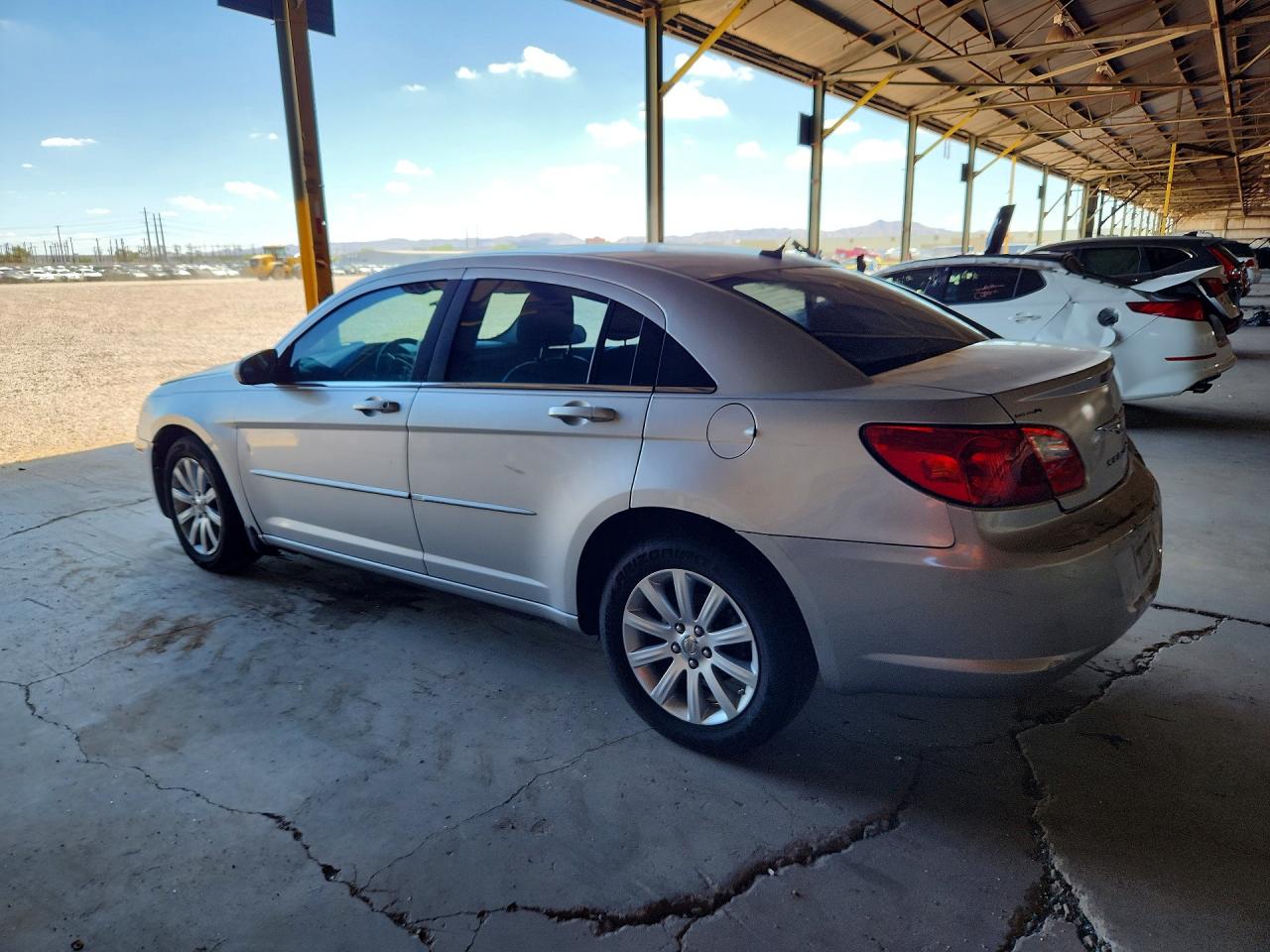2010 Chrysler Sebring Limited Silver vin: 1C3CC5FD5AN190818