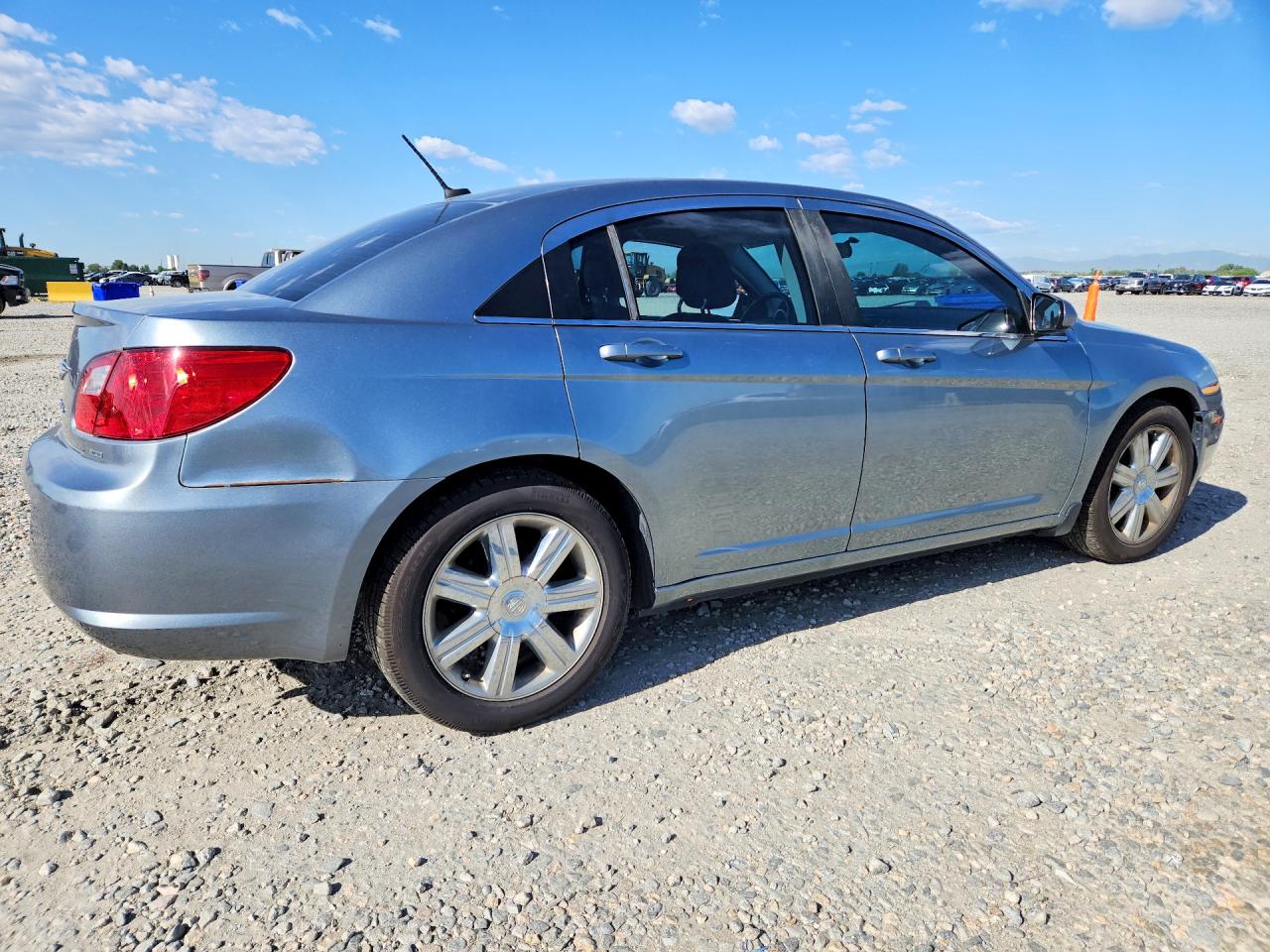 2010 Chrysler Sebring Limited Silver vin: 1C3CC5FV4AN231111