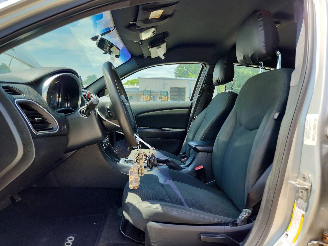 2012 Chrysler 200 Lx Серебряный vin: 1C3CCBAB0CN100885