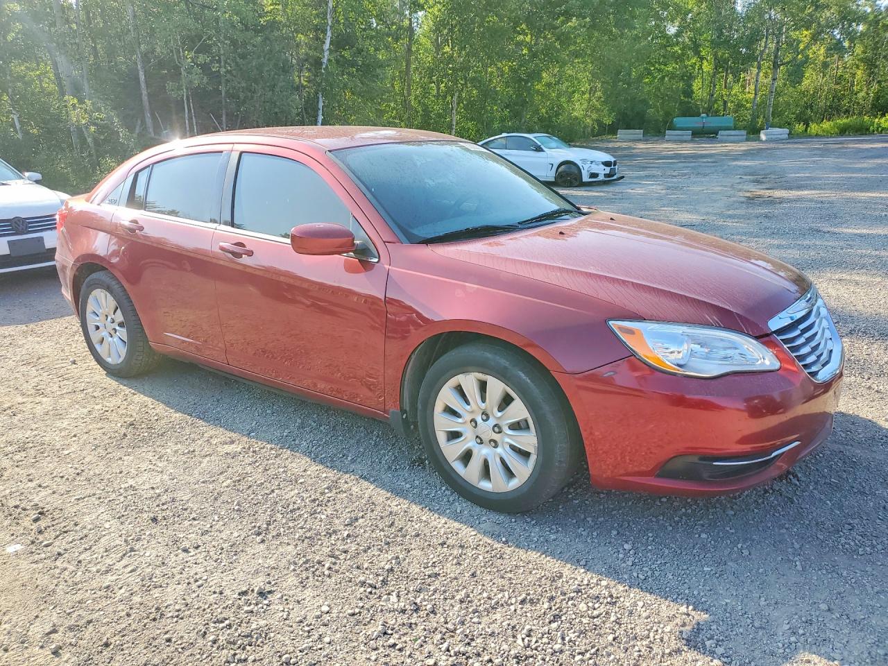 2013 Chrysler 200 Lx Красный vin: 1C3CCBAB0DN524472
