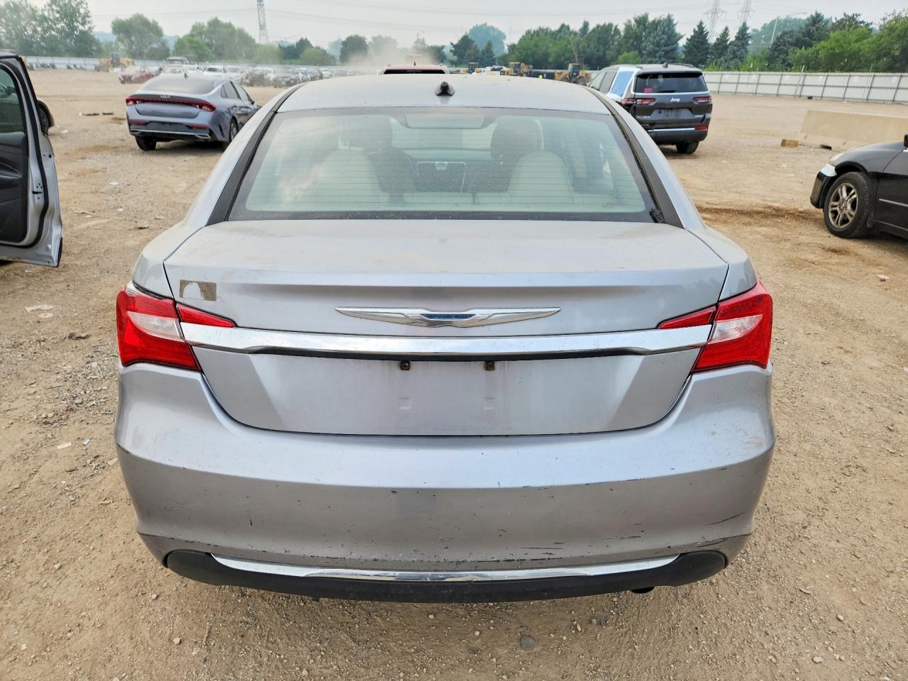 2014 Chrysler 200 Lx Silver vin: 1C3CCBAB0EN122128