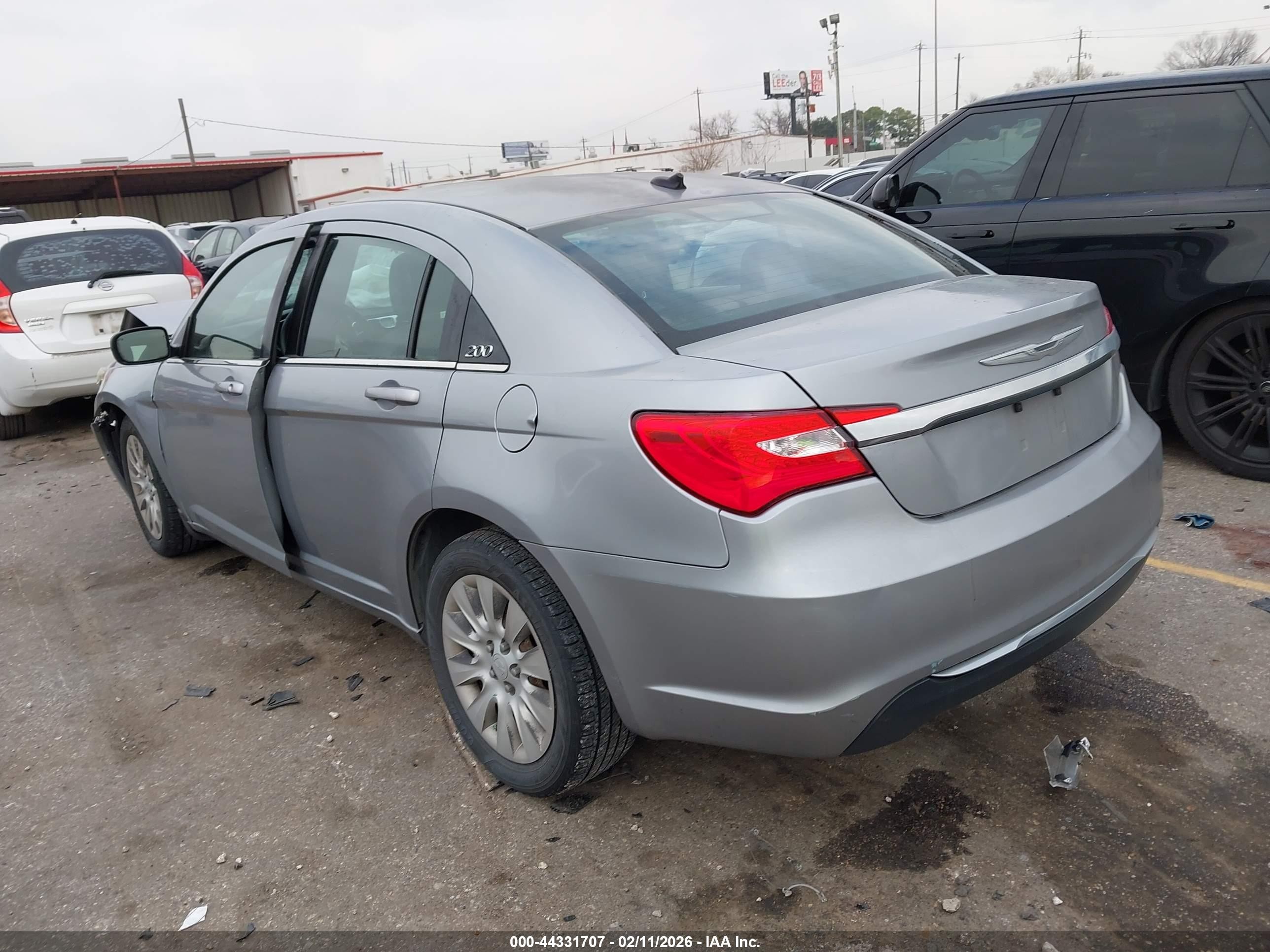 2014 Chrysler 200 Lx Серебряный vin: 1C3CCBAB0EN124624