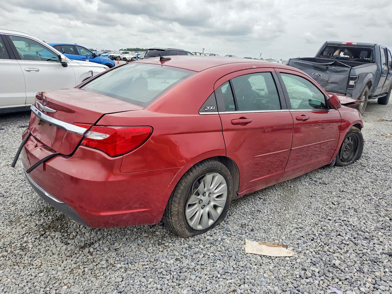 2014 Chrysler 200 Lx Red vin: 1C3CCBAB0EN238462