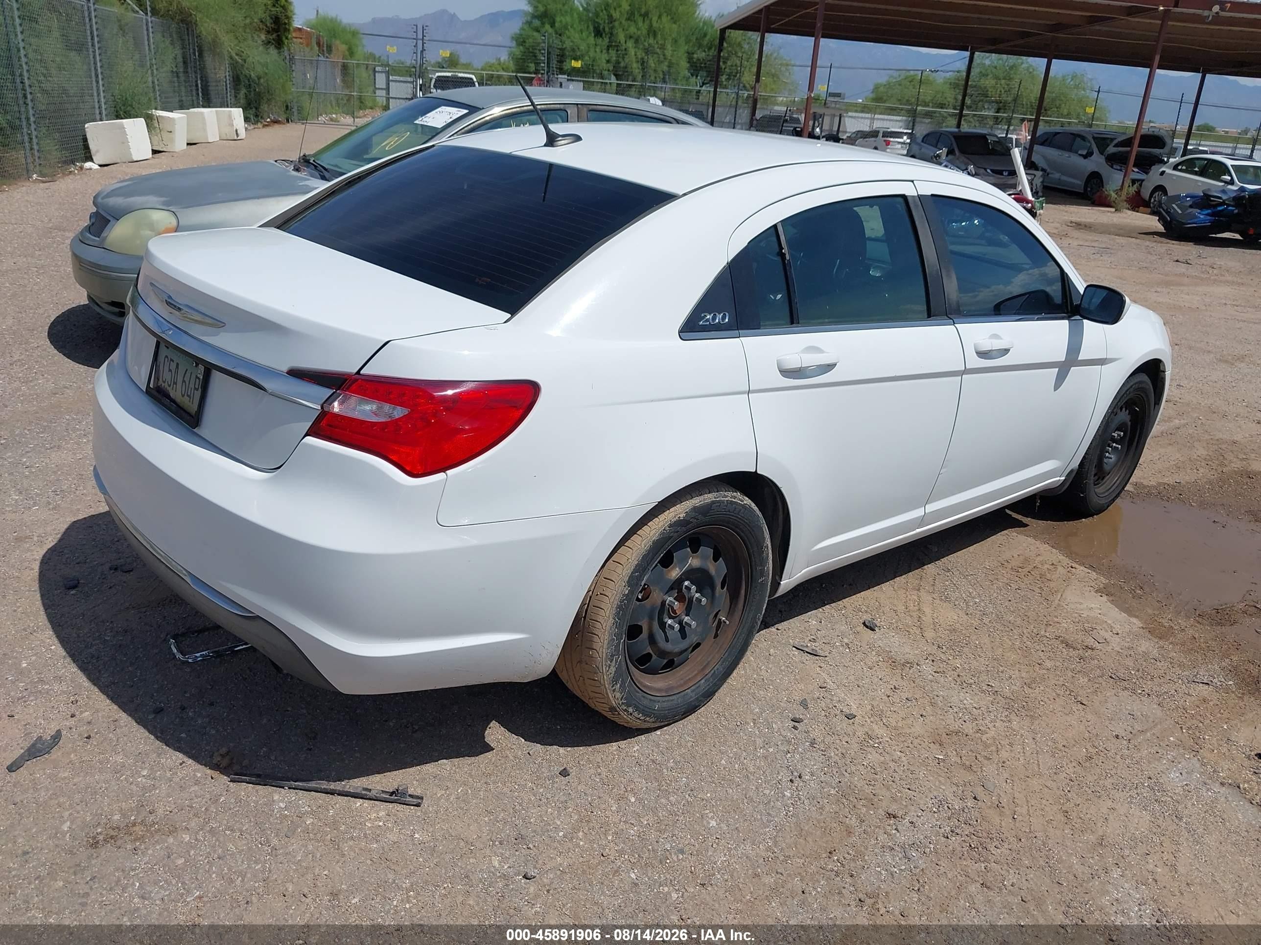 2013 Chrysler 200 Lx White vin: 1C3CCBAB1DN647164