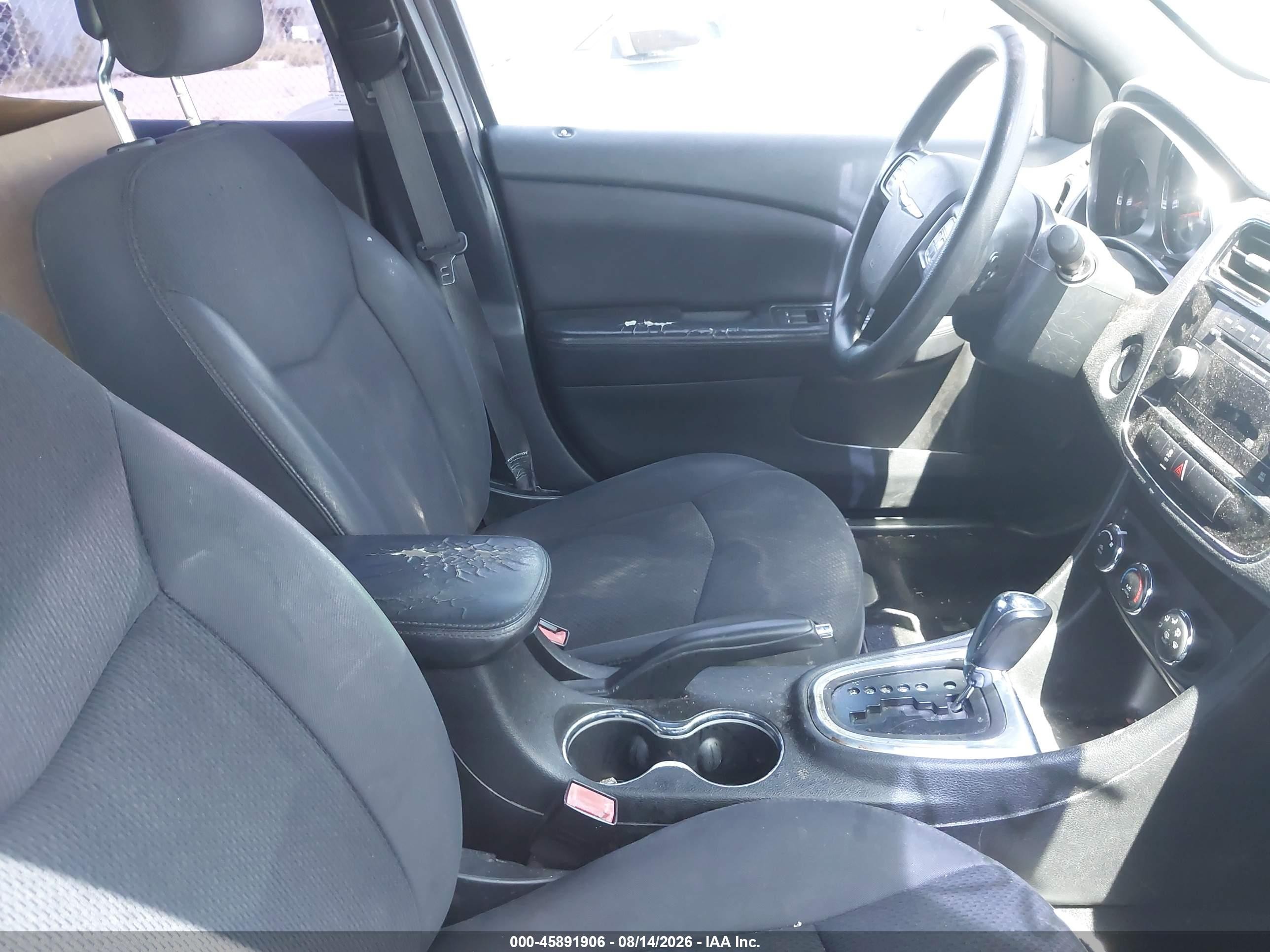 2013 Chrysler 200 Lx White vin: 1C3CCBAB1DN647164