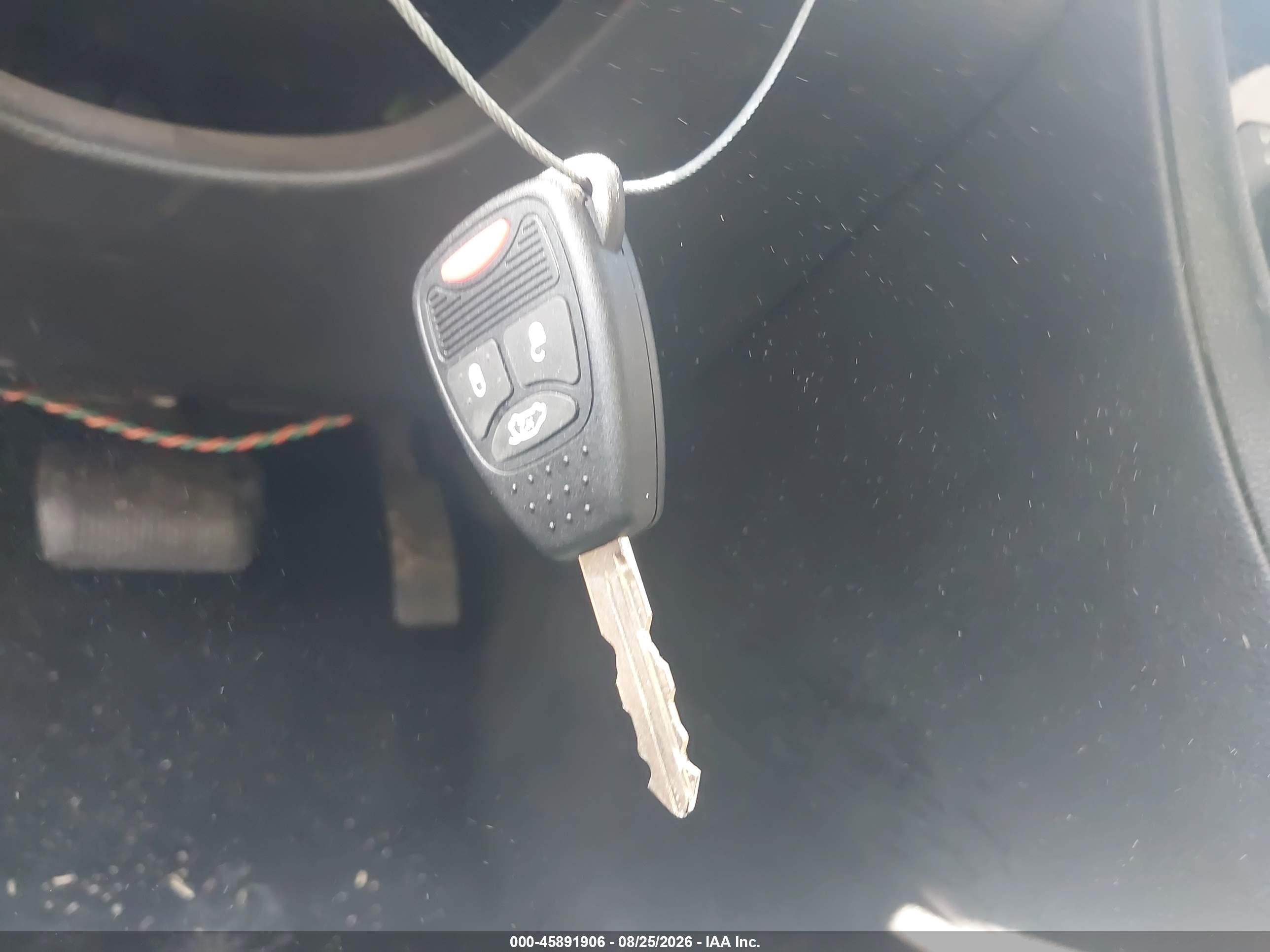 2013 Chrysler 200 Lx White vin: 1C3CCBAB1DN647164