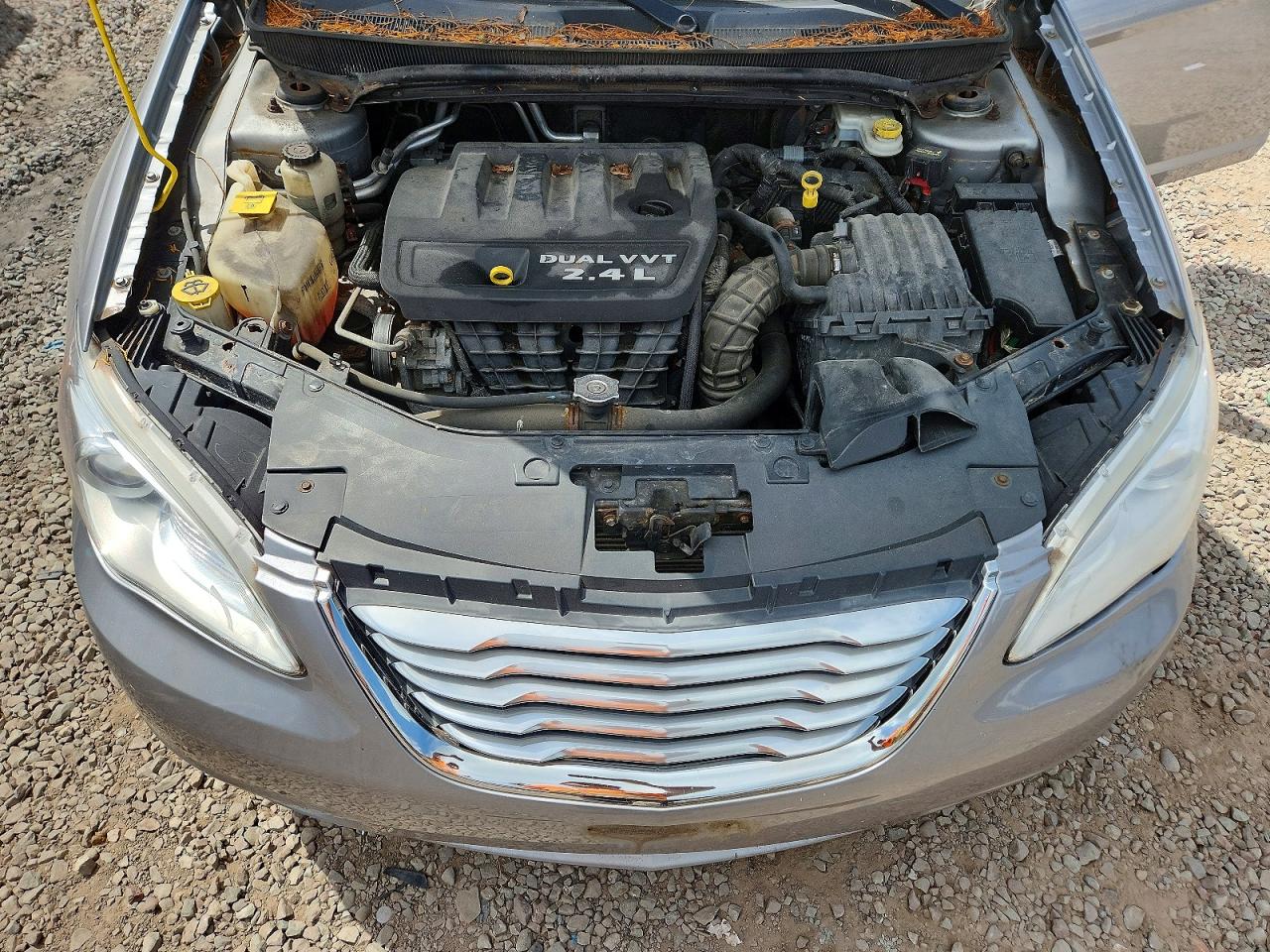 2013 Chrysler 200 Lx Silver vin: 1C3CCBAB1DN670086