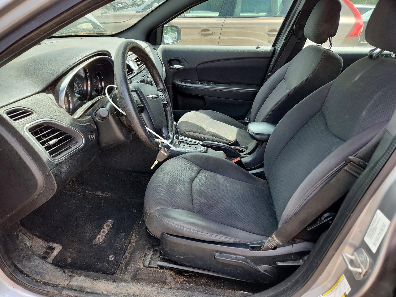 2013 Chrysler 200 Lx Silver vin: 1C3CCBAB1DN670086