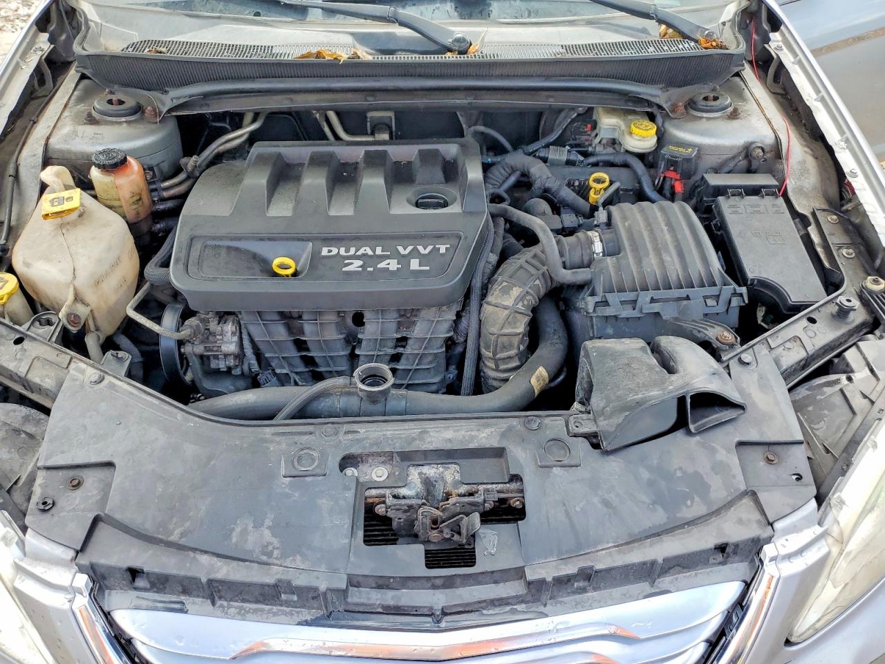 2013 Chrysler 200 Lx Silver vin: 1C3CCBAB1DN686532
