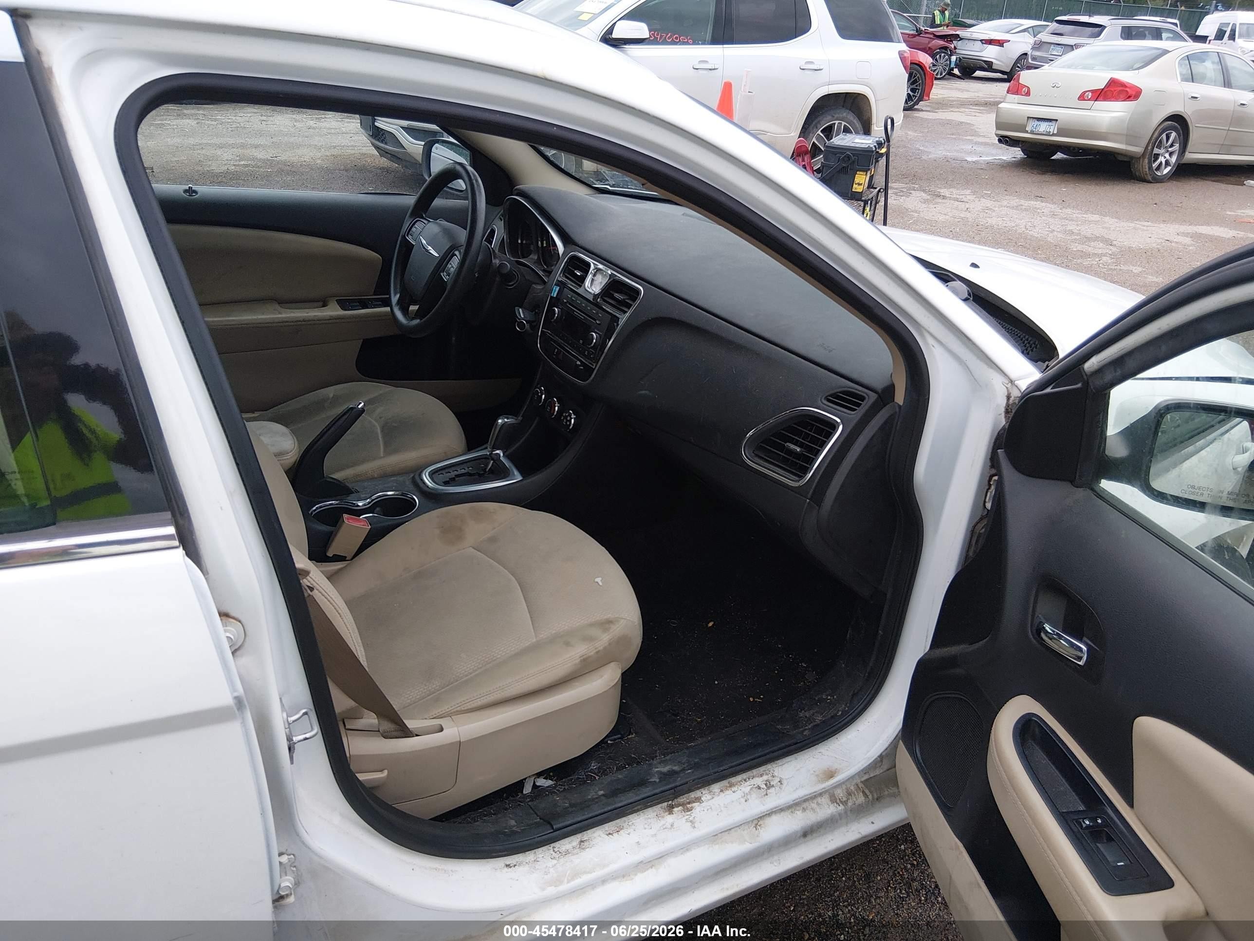 2014 Chrysler 200 Lx White vin: 1C3CCBAB1EN206264