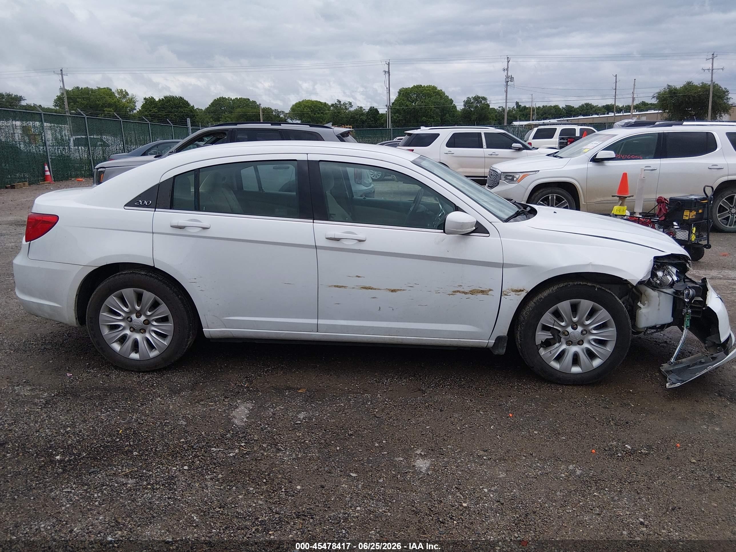 2014 Chrysler 200 Lx White vin: 1C3CCBAB1EN206264