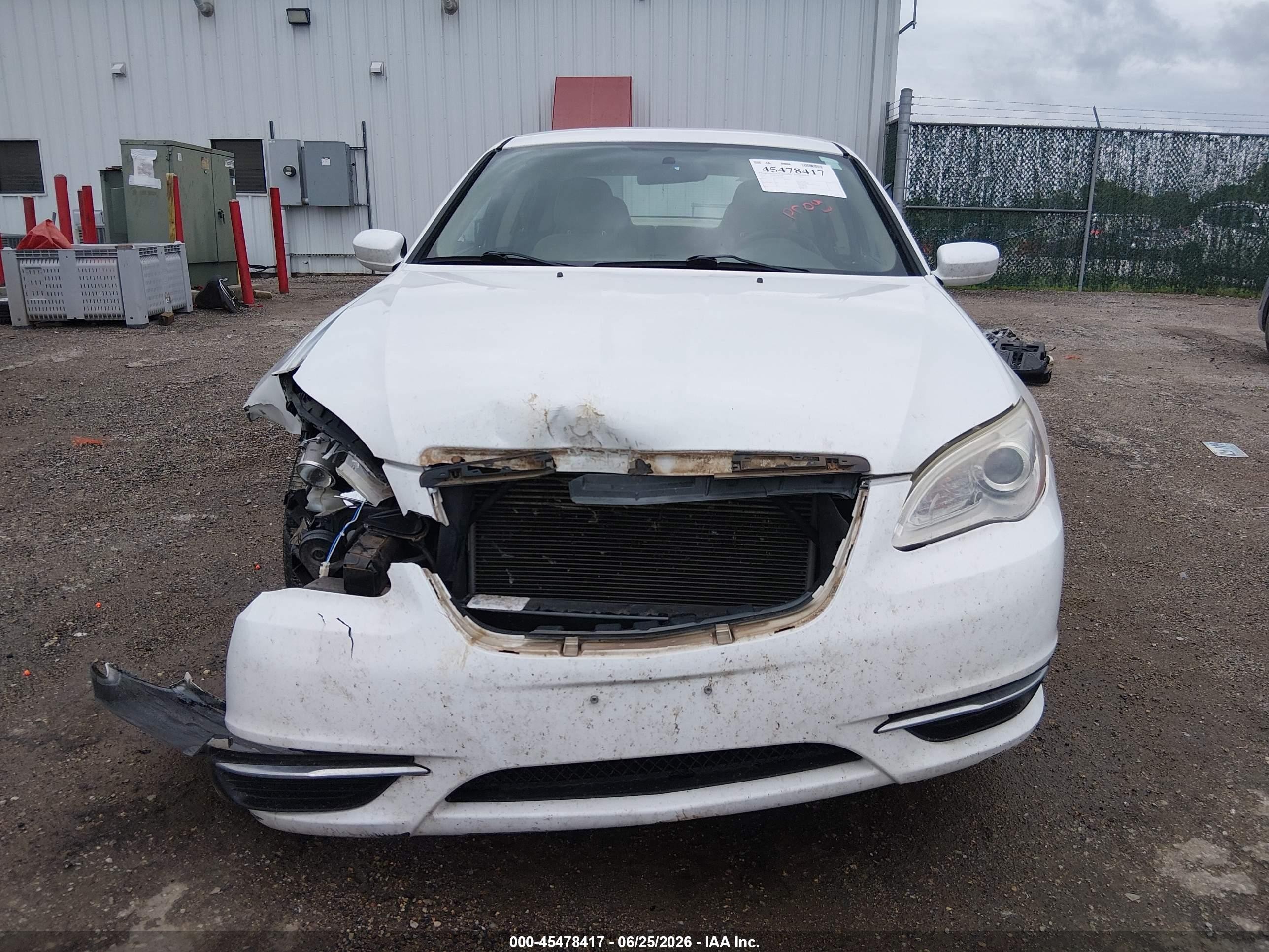 2014 Chrysler 200 Lx White vin: 1C3CCBAB1EN206264