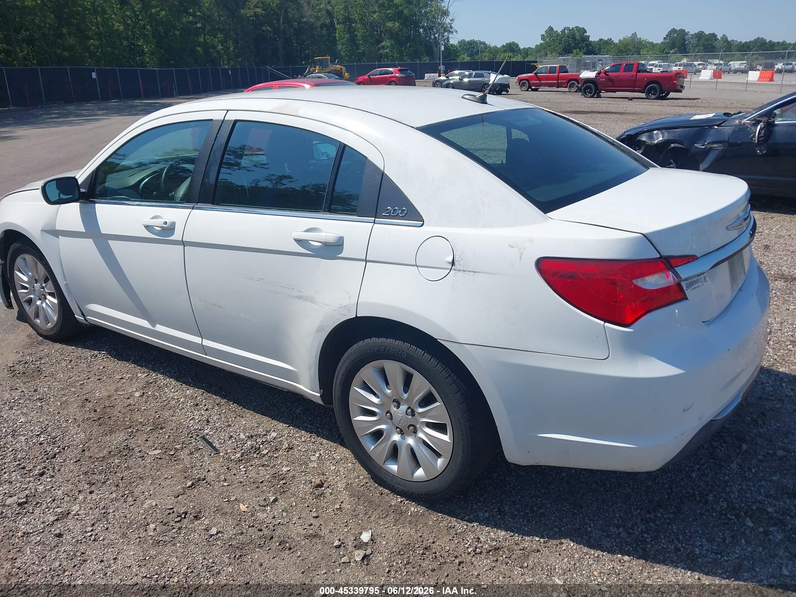 2014 Chrysler 200 Lx White vin: 1C3CCBAB1EN209973