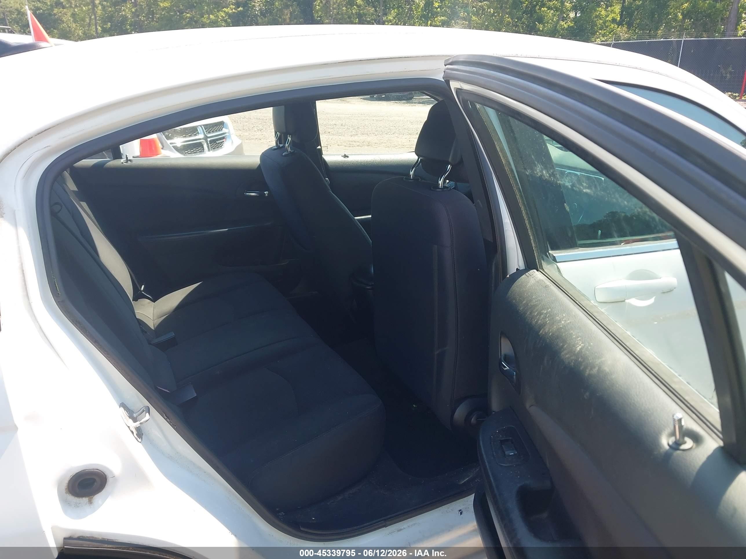 2014 Chrysler 200 Lx White vin: 1C3CCBAB1EN209973