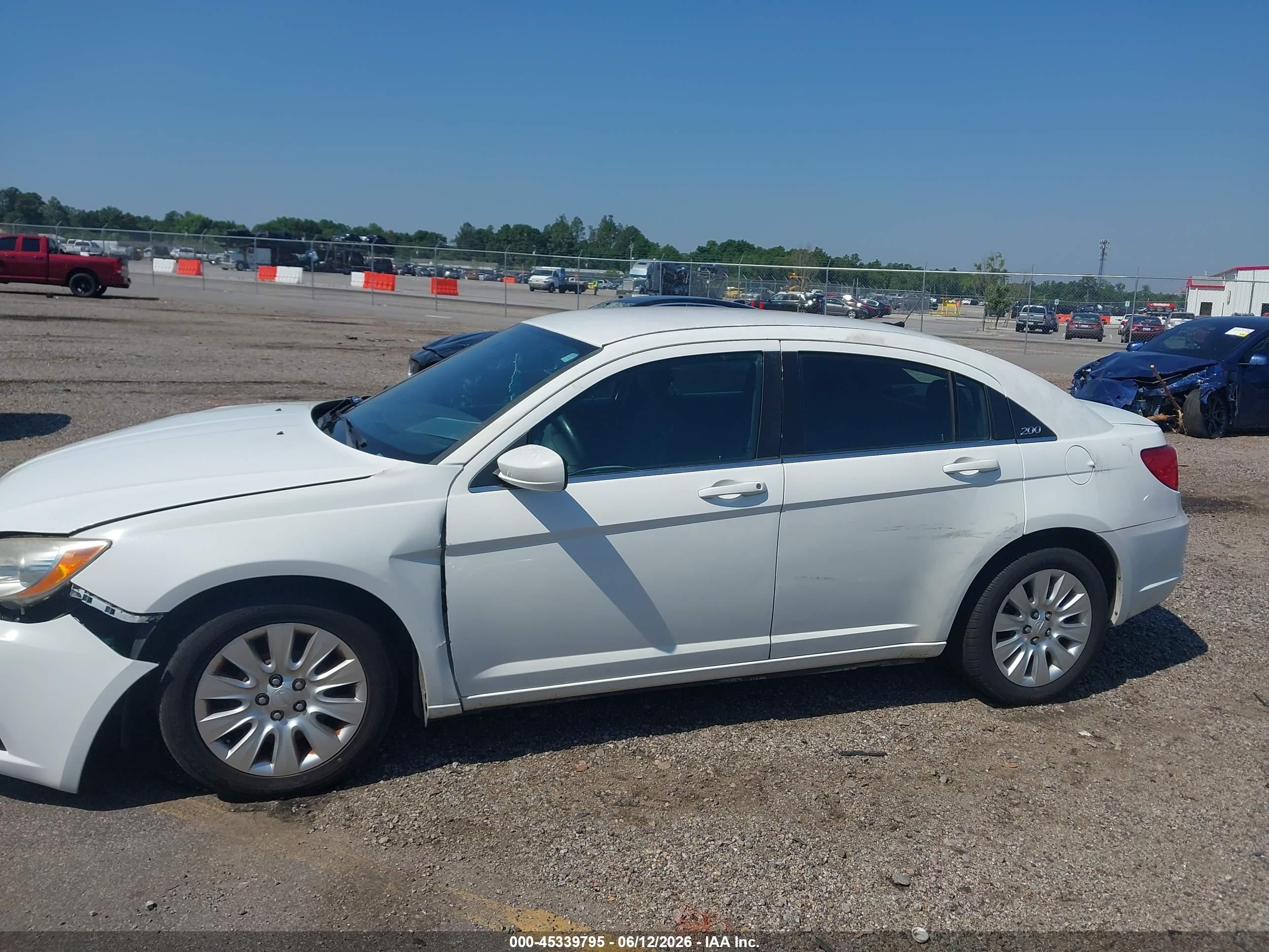2014 Chrysler 200 Lx White vin: 1C3CCBAB1EN209973