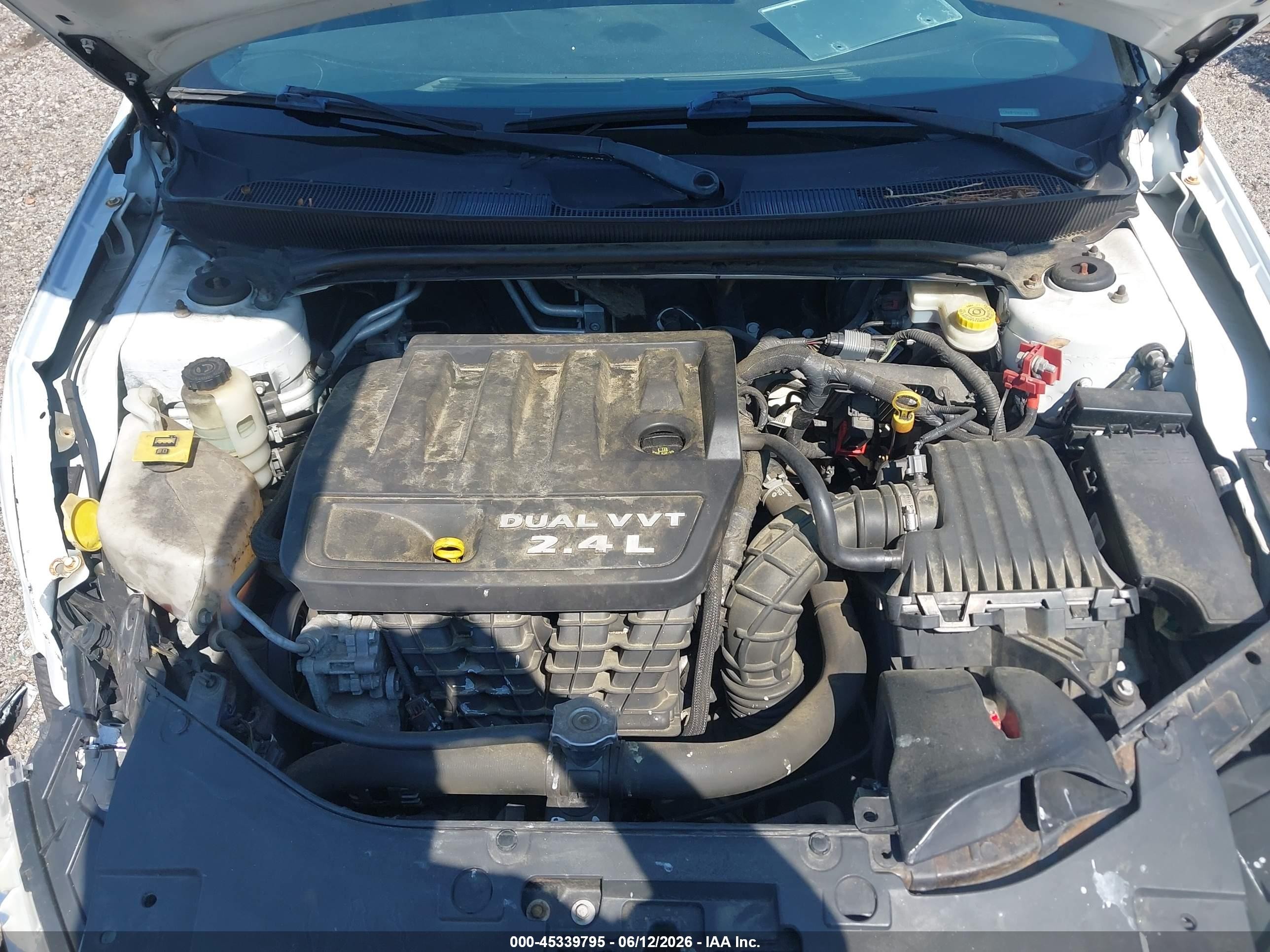 2014 Chrysler 200 Lx White vin: 1C3CCBAB1EN209973