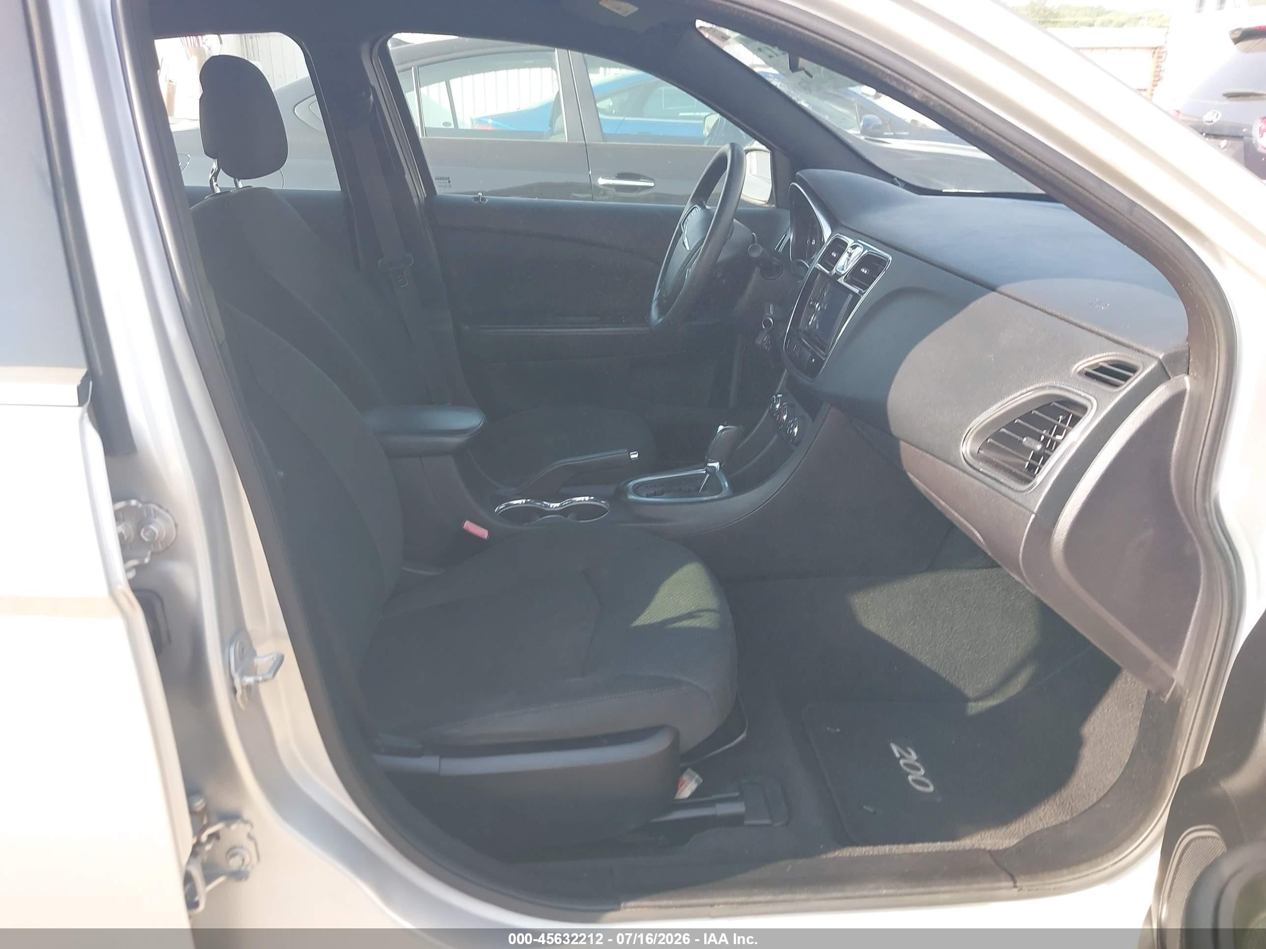 2012 Chrysler 200 Lx Silver vin: 1C3CCBAB2CN138957