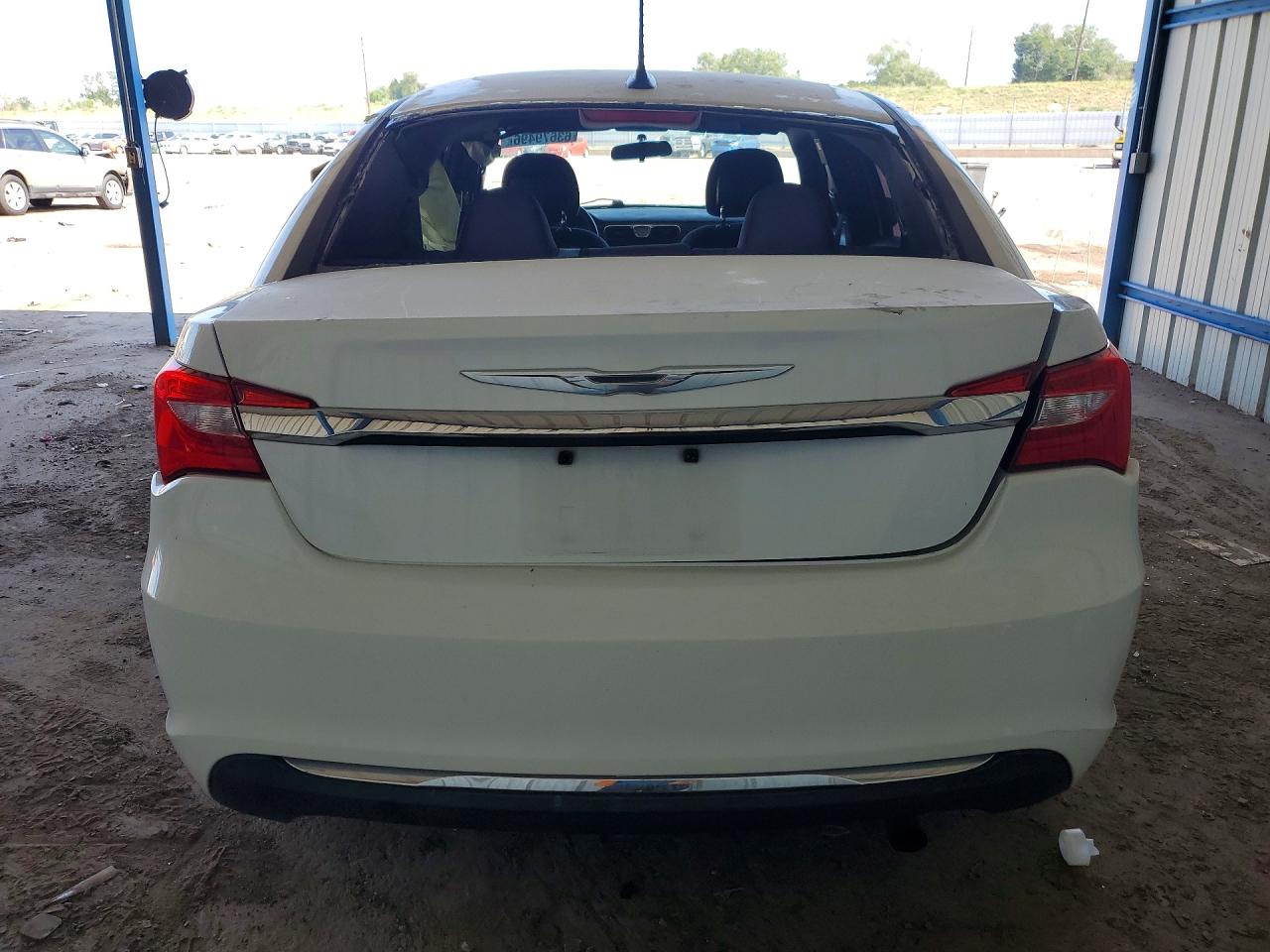 2012 Chrysler 200 S White vin: 1C3CCBAB2CN291810