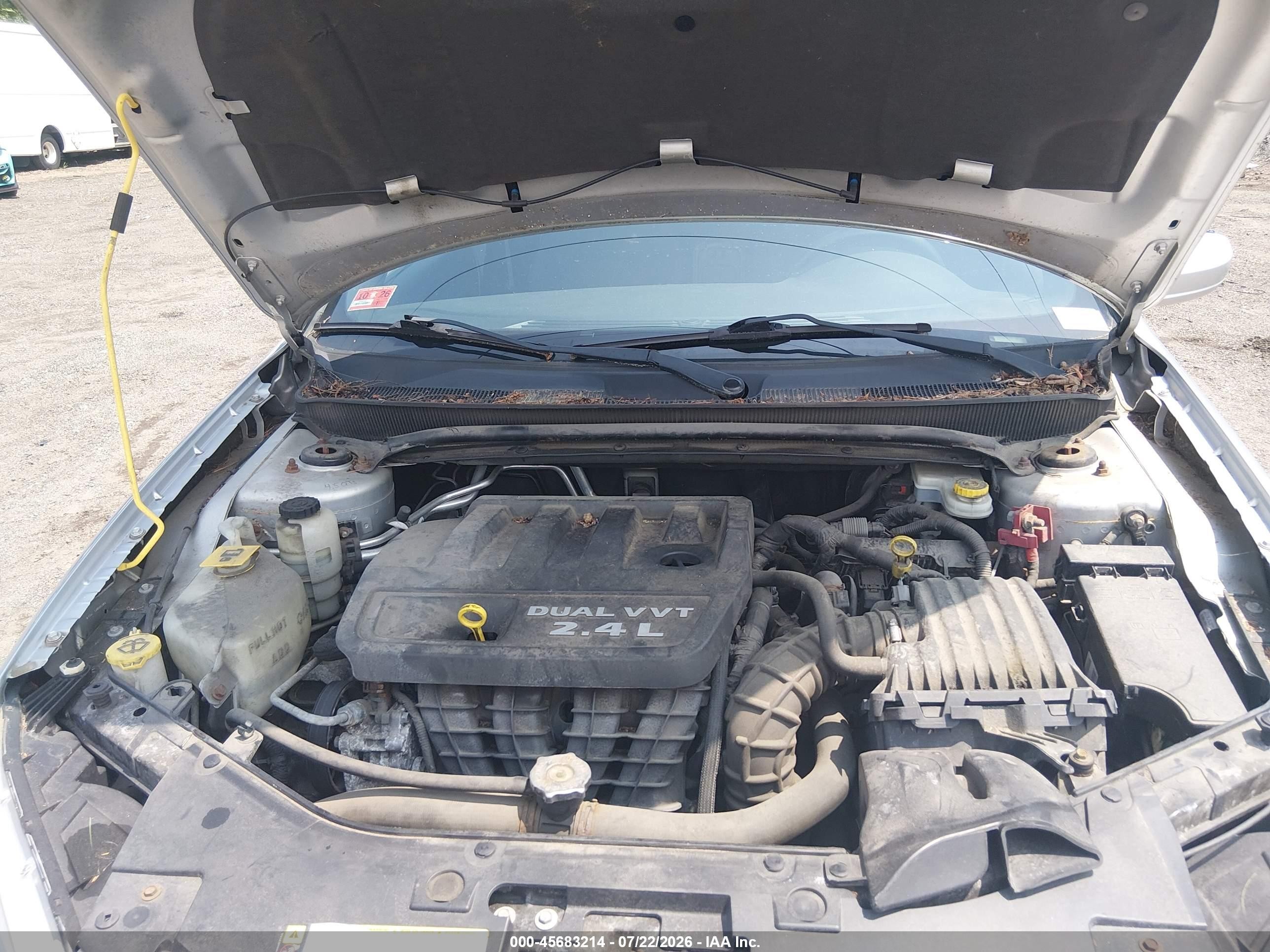 2012 Chrysler 200 Lx Серебряный vin: 1C3CCBAB2CN317953