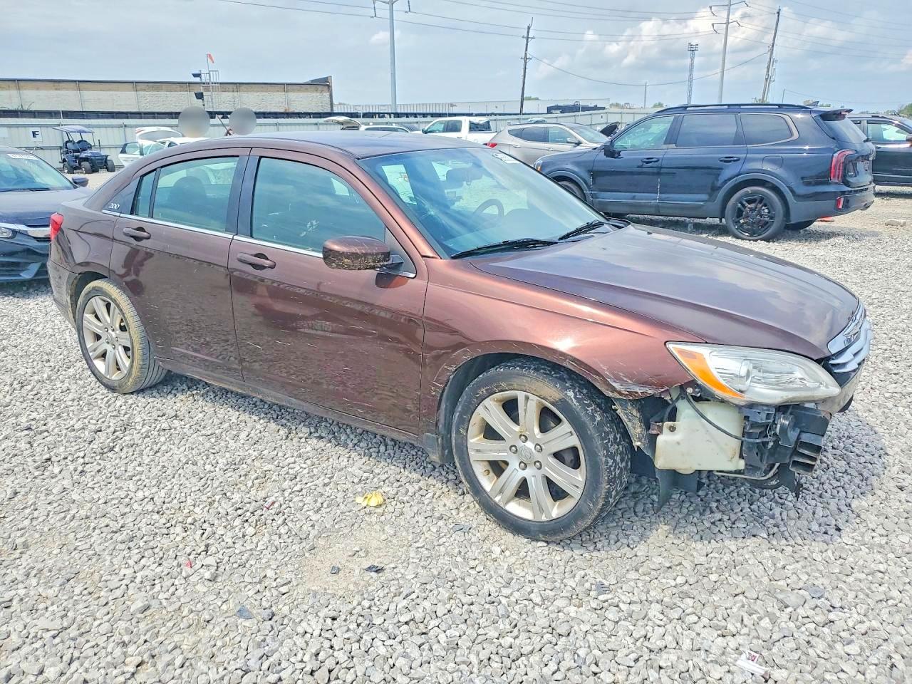 2013 Chrysler 200 Lx Brown vin: 1C3CCBAB2DN648078