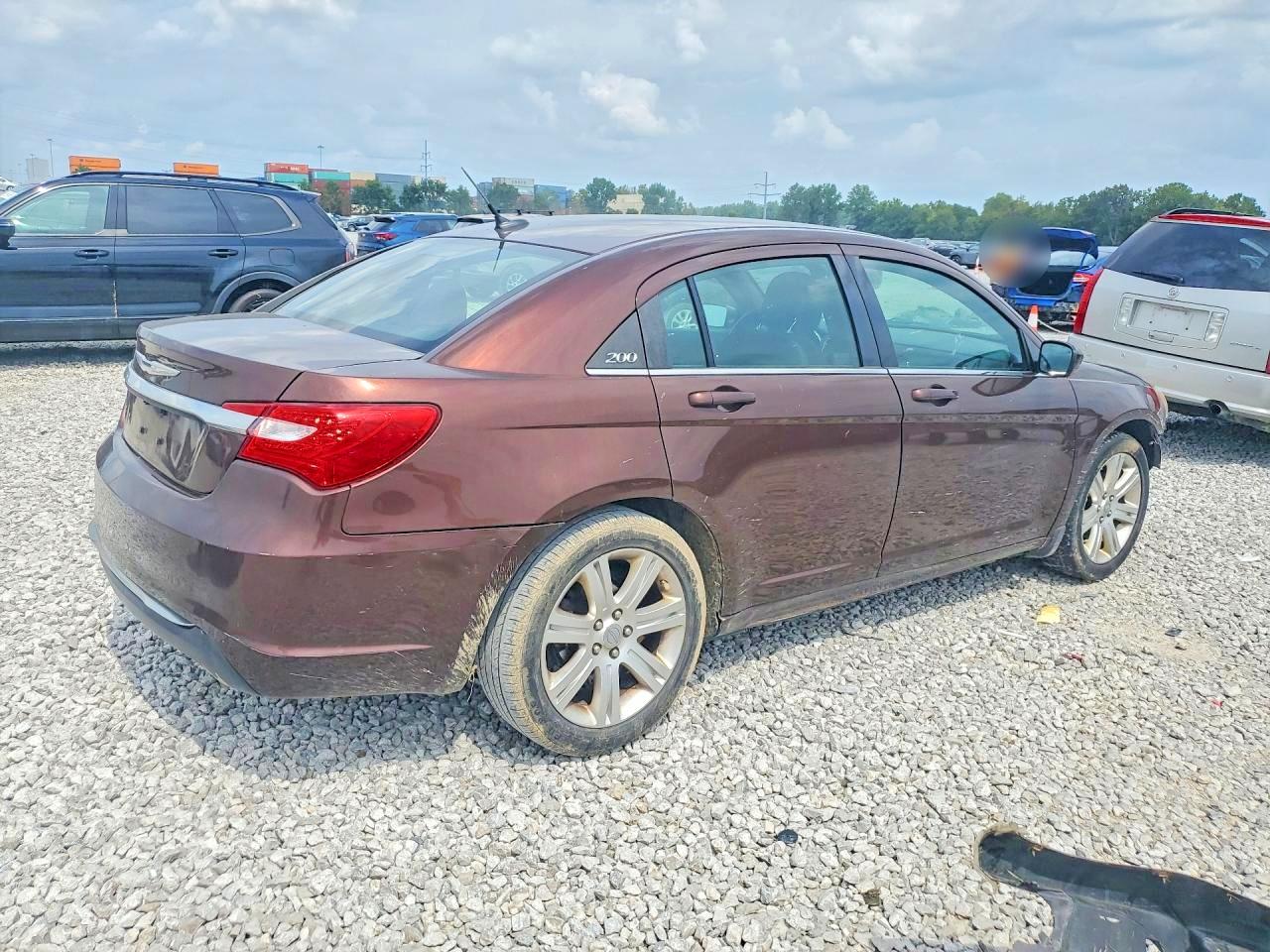 2013 Chrysler 200 Lx Brown vin: 1C3CCBAB2DN648078