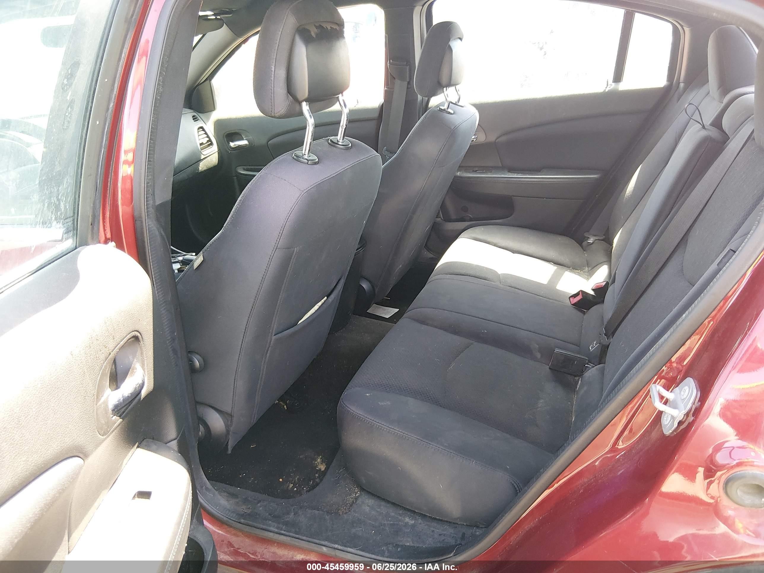 2014 Chrysler 200 Lx Red vin: 1C3CCBAB2EN230816