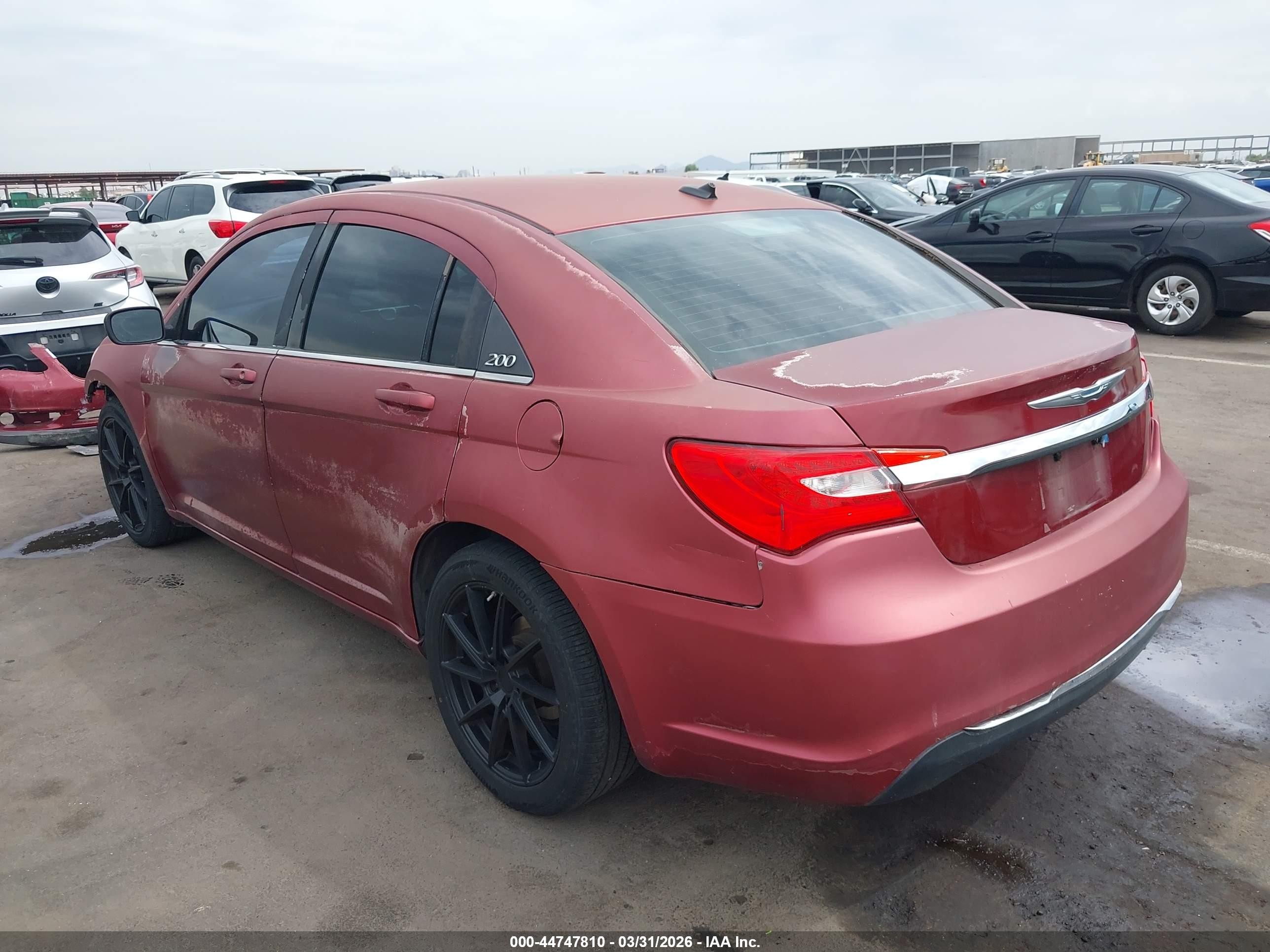2013 Chrysler 200 Lx Red vin: 1C3CCBAB3DN671465