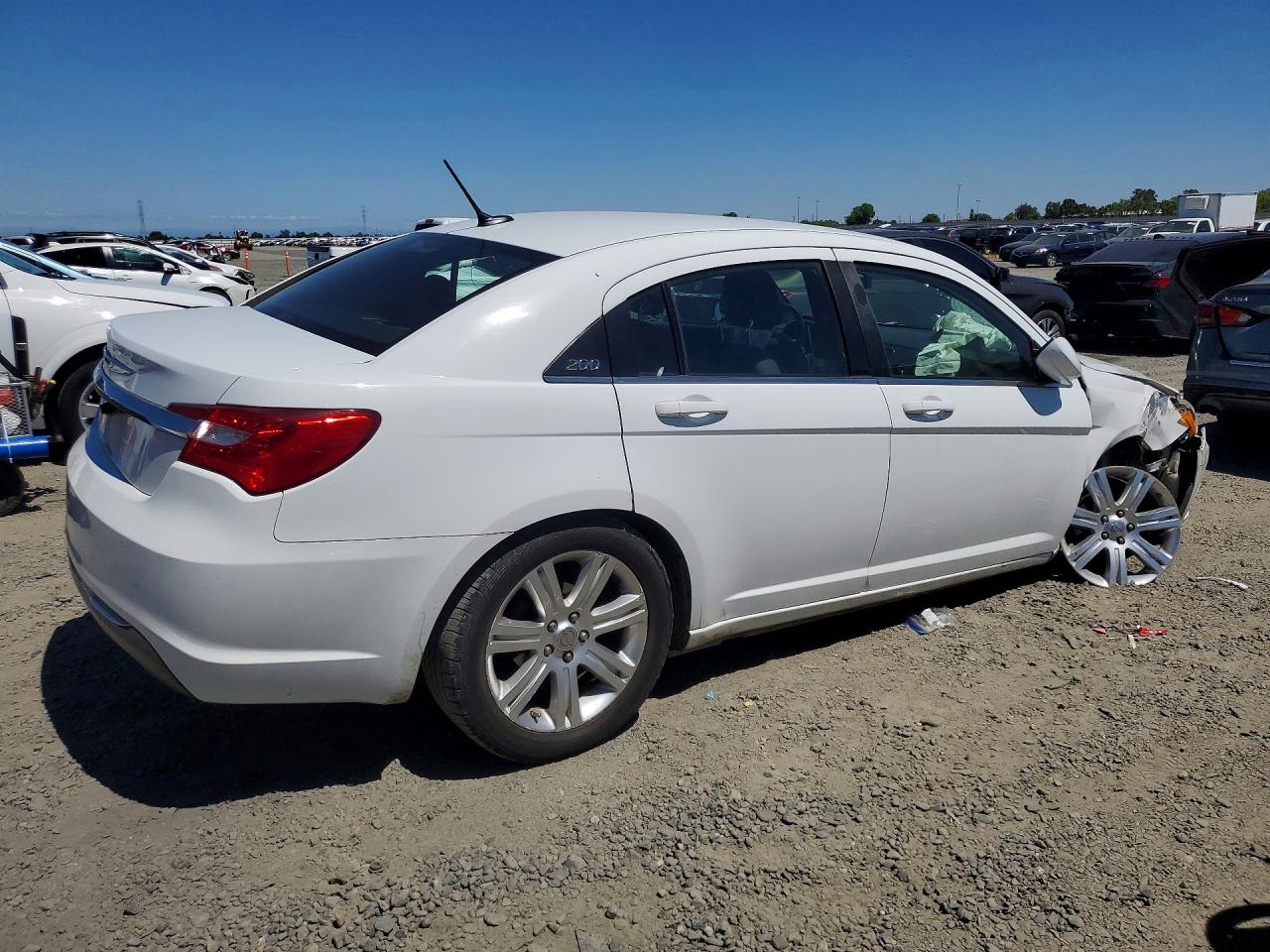 2013 Chrysler 200 Lx White vin: 1C3CCBAB3DN685995