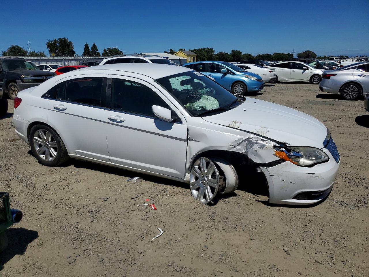 2013 Chrysler 200 Lx White vin: 1C3CCBAB3DN685995