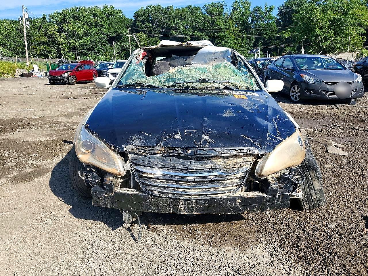 2014 Chrysler 200 Lx Белый vin: 1C3CCBAB3EN123886