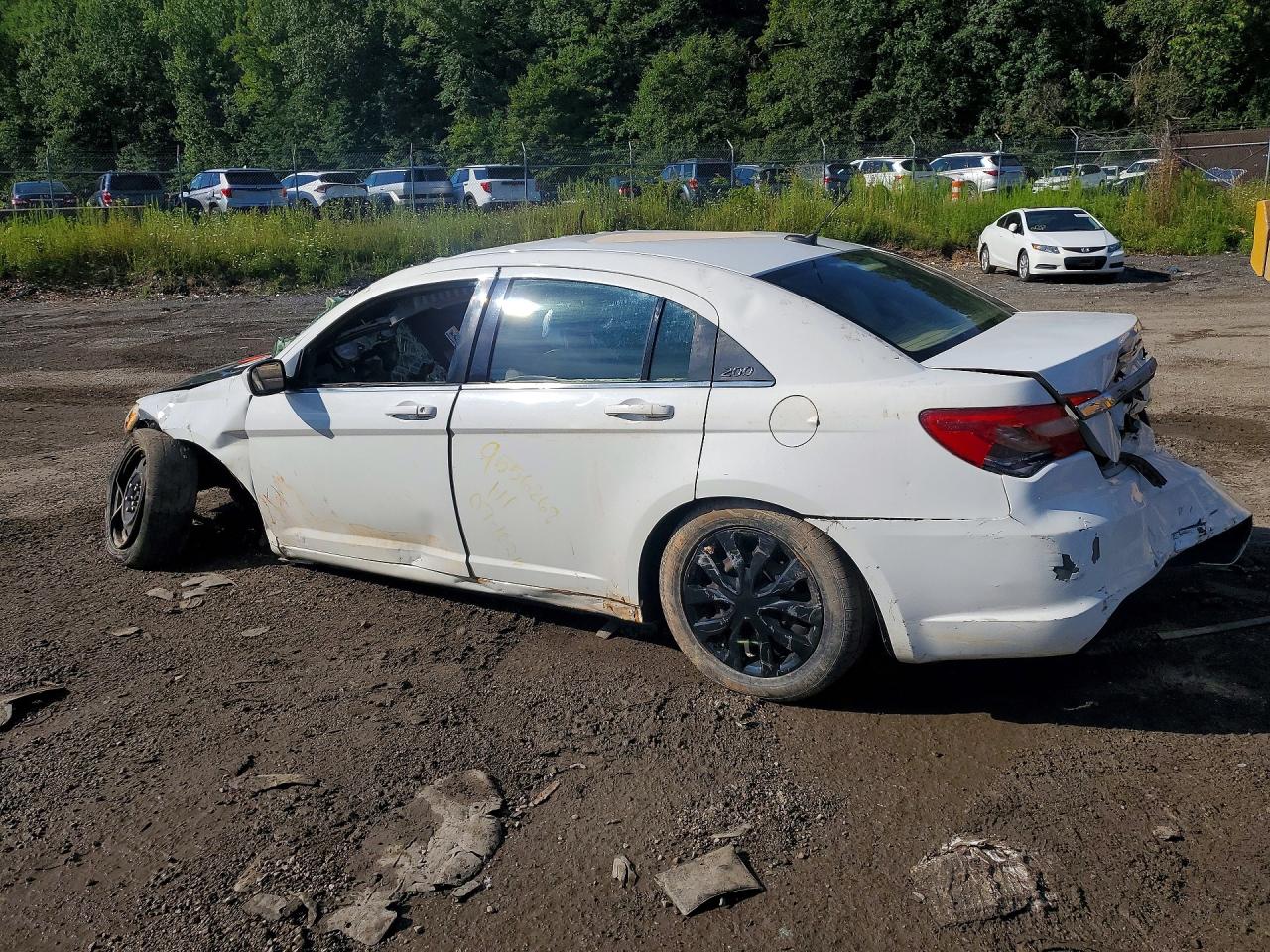 2014 Chrysler 200 Lx Белый vin: 1C3CCBAB3EN123886