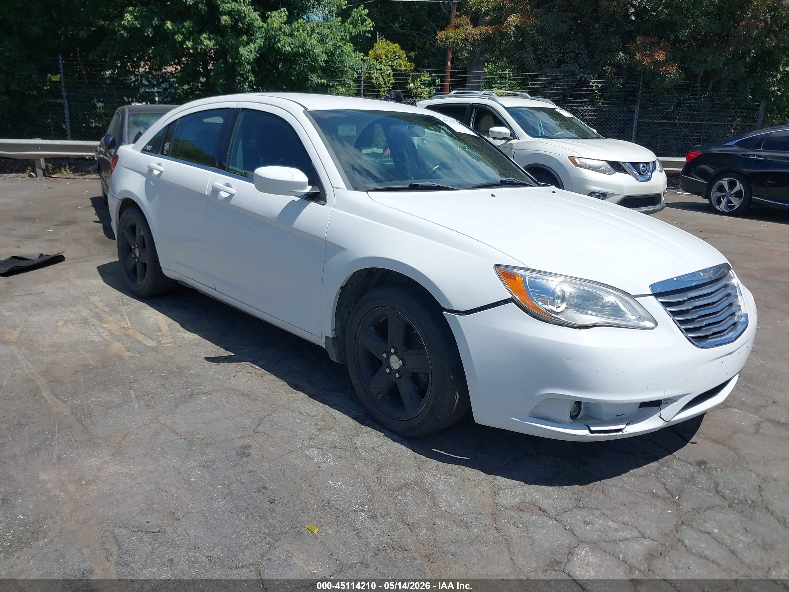 2014 Chrysler 200 Lx White vin: 1C3CCBAB3EN143457