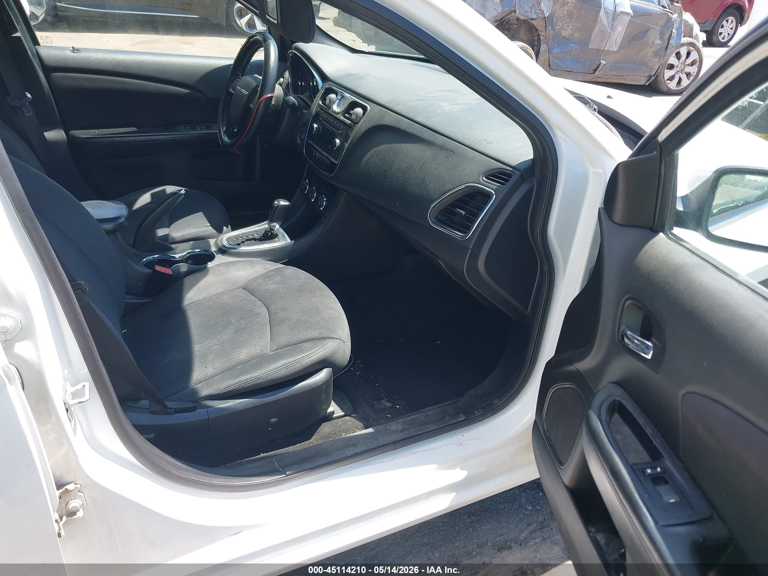 2014 Chrysler 200 Lx White vin: 1C3CCBAB3EN143457