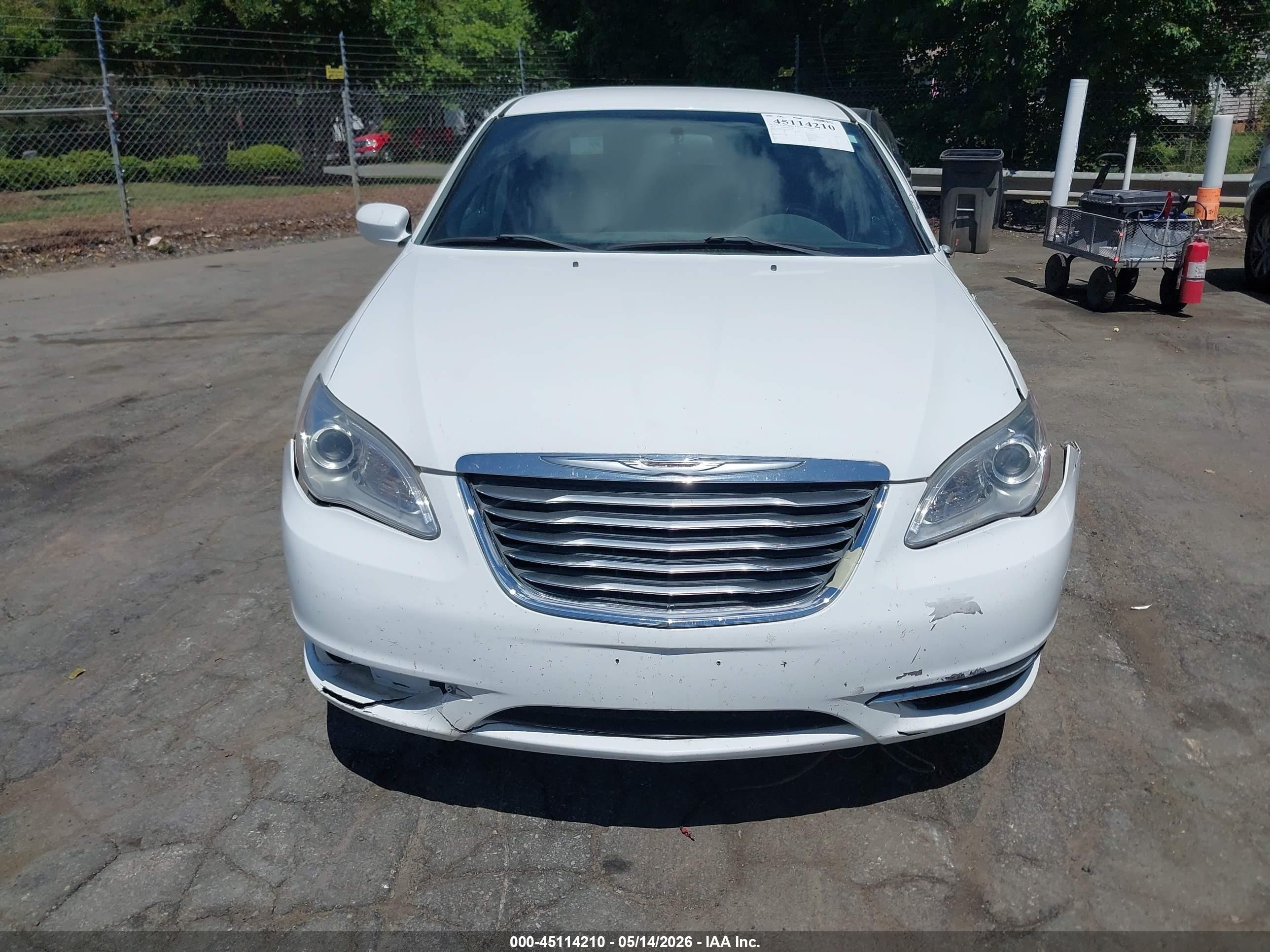 2014 Chrysler 200 Lx White vin: 1C3CCBAB3EN143457