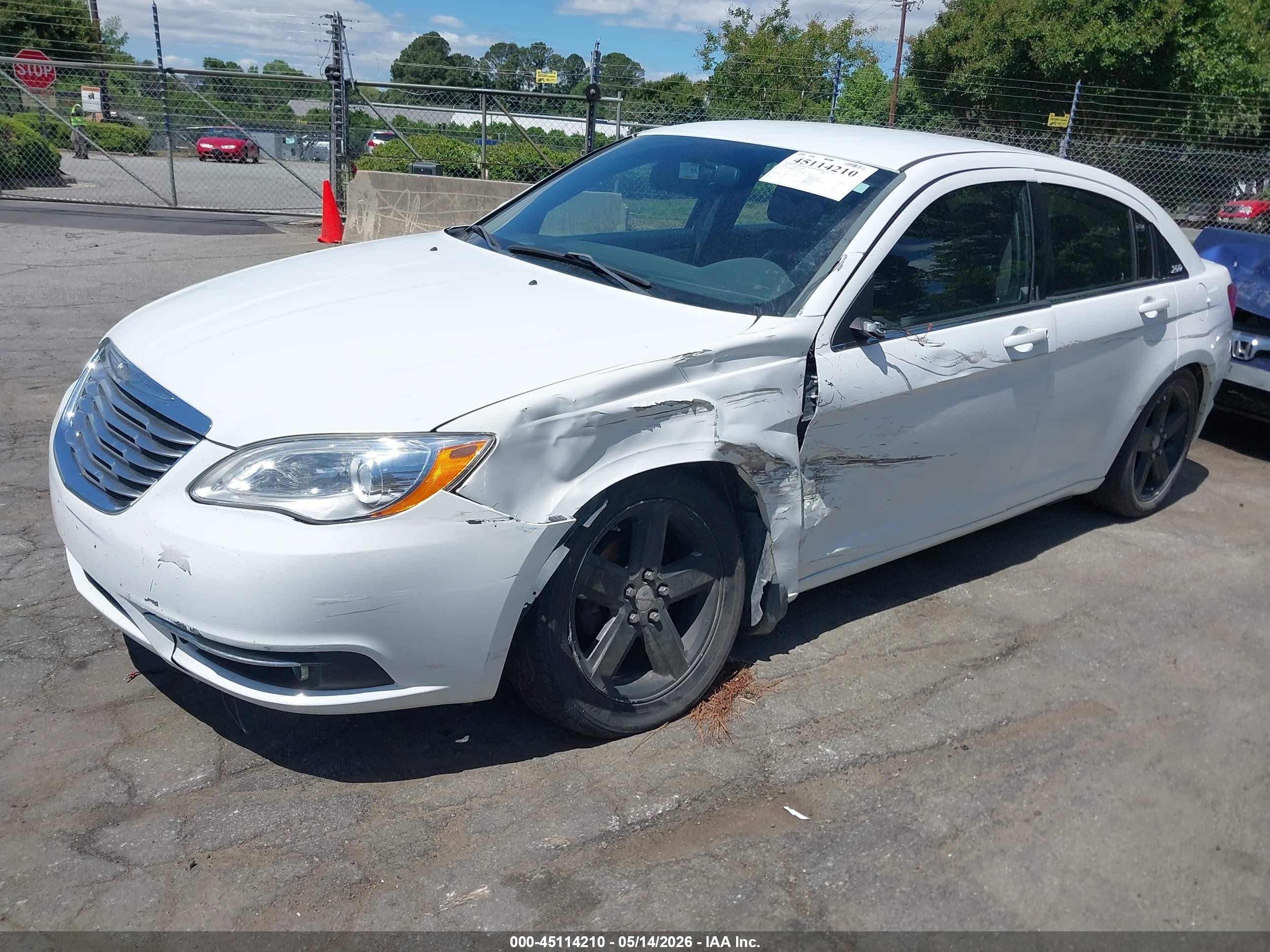2014 Chrysler 200 Lx White vin: 1C3CCBAB3EN143457