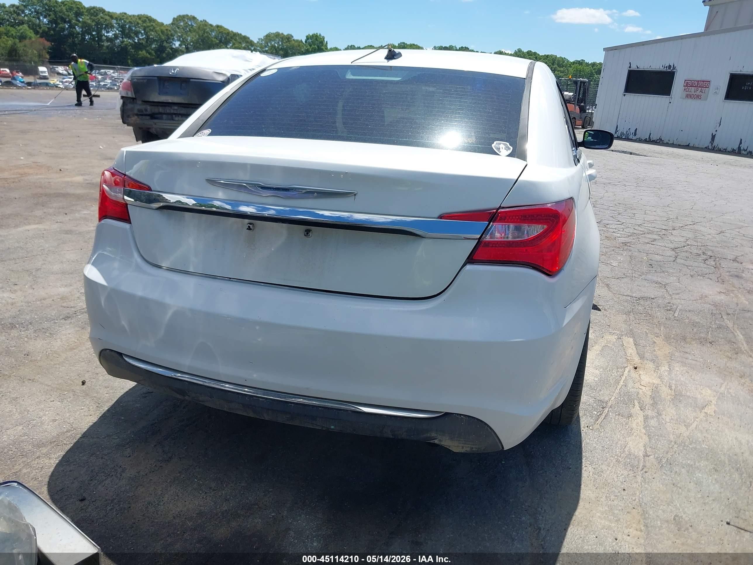 2014 Chrysler 200 Lx White vin: 1C3CCBAB3EN143457