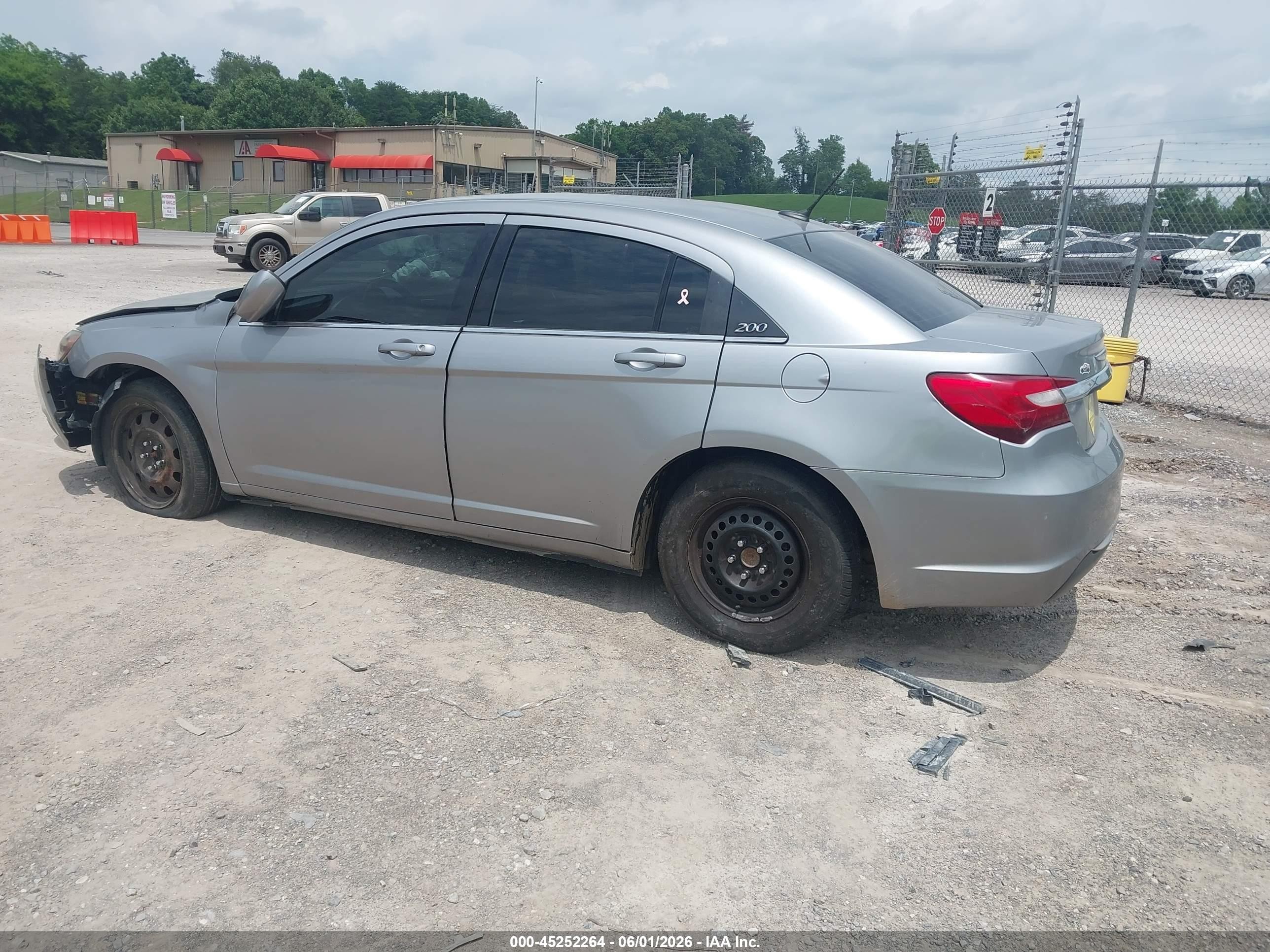 2014 Chrysler 200 Lx Silver vin: 1C3CCBAB3EN204564