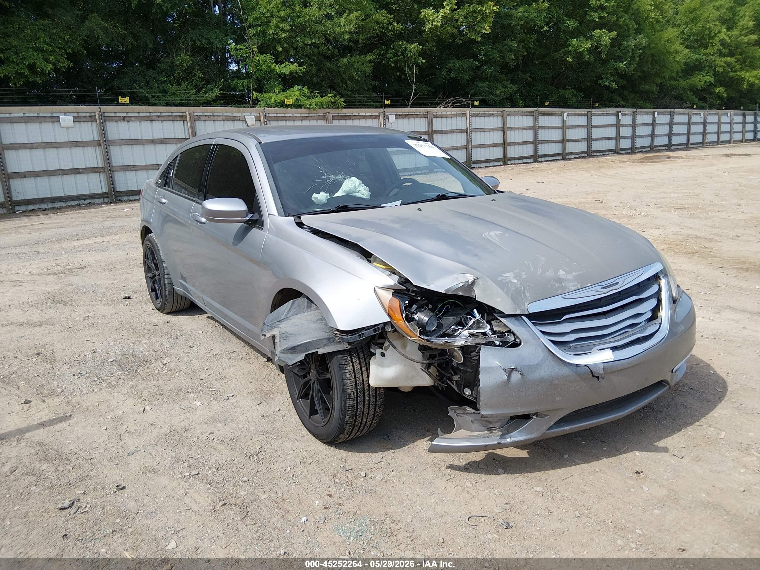 2014 Chrysler 200 Lx Silver vin: 1C3CCBAB3EN204564